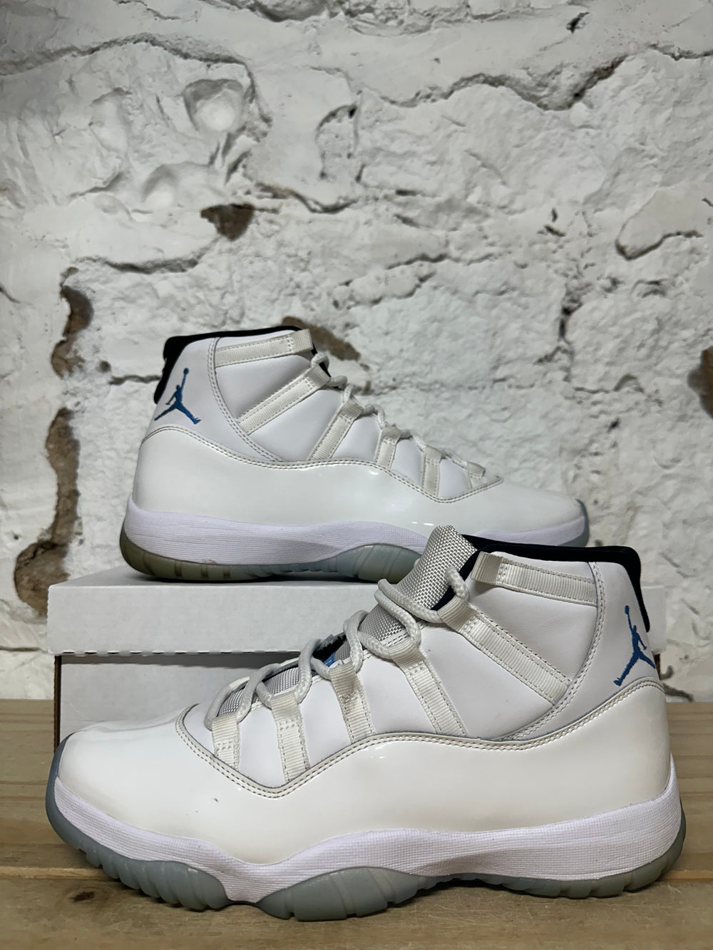 Air Jordan 11 High Legend Blue Sz 10.5