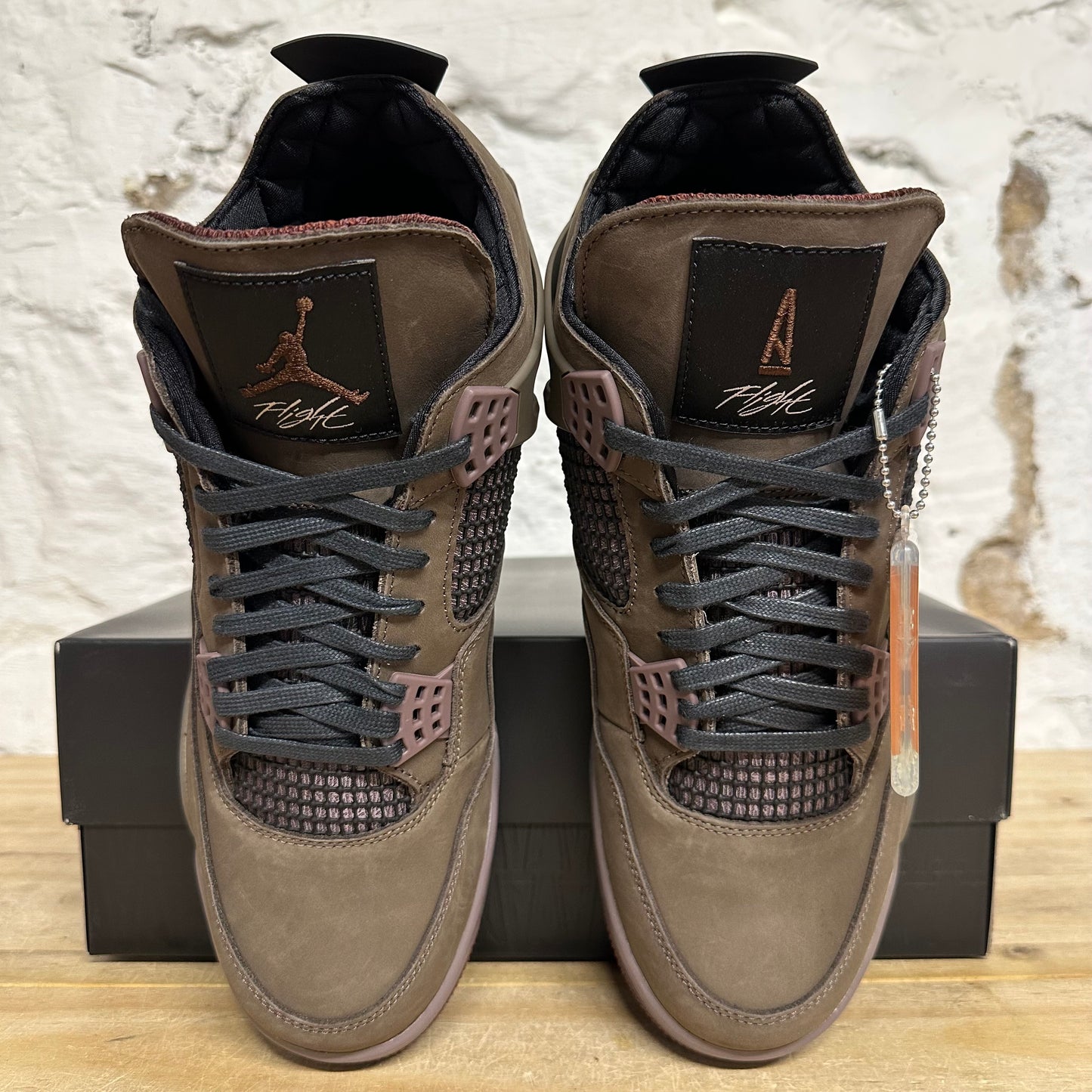 Air Jordan 4 A Ma Maniere Dark Mocha Sz 11 DS