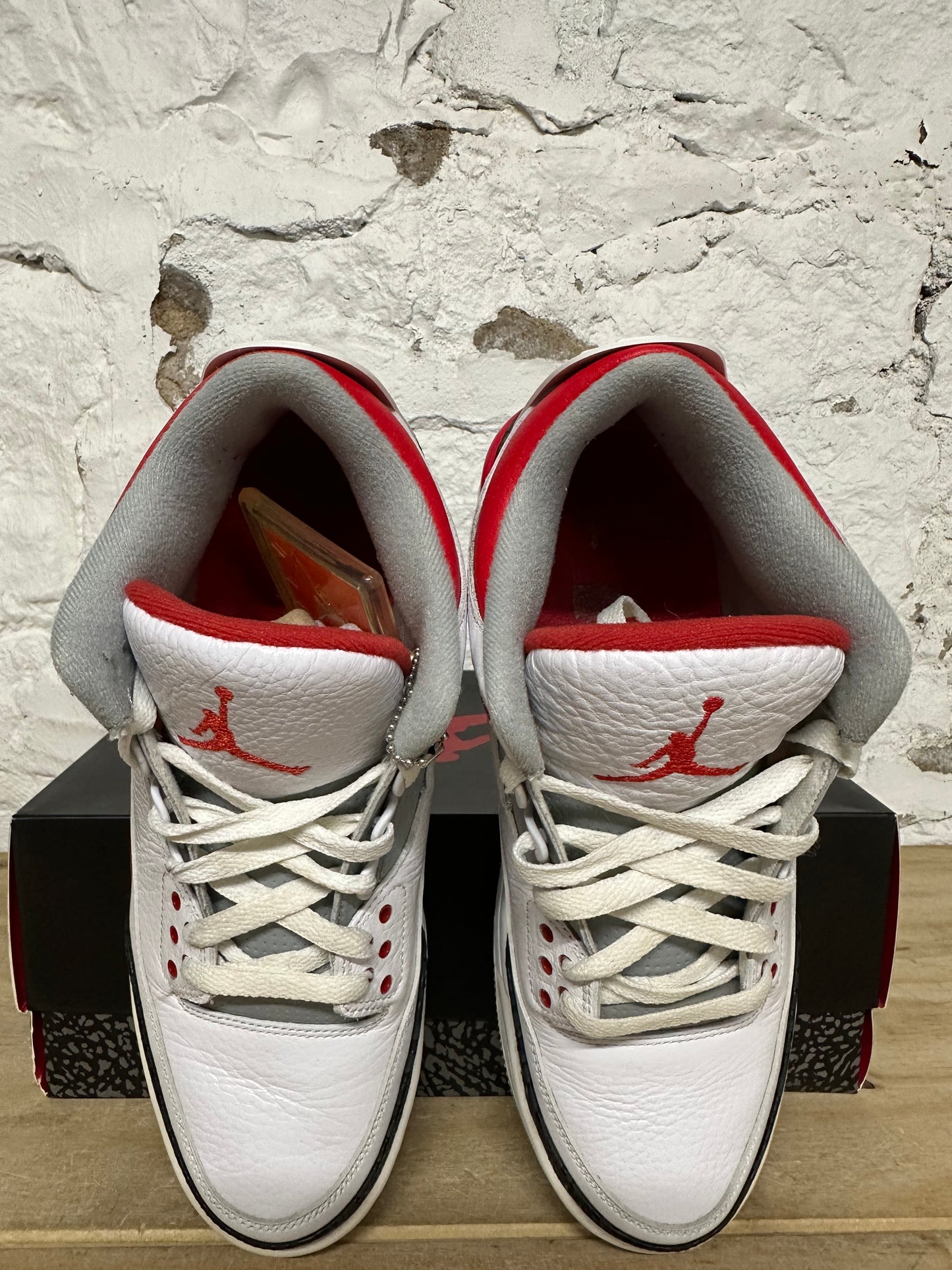 Air Jordan 3 Fire Red (2013) Sz 9