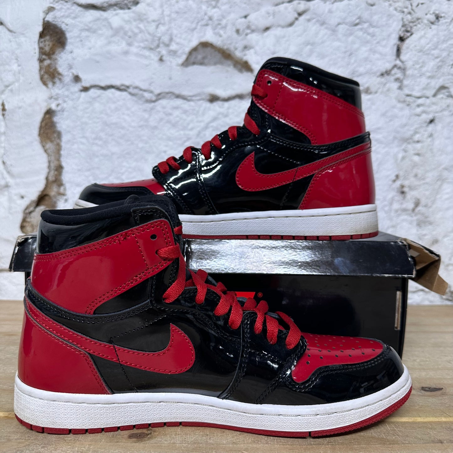Air Jordan 1 High Patent Bred Sz 7.5
