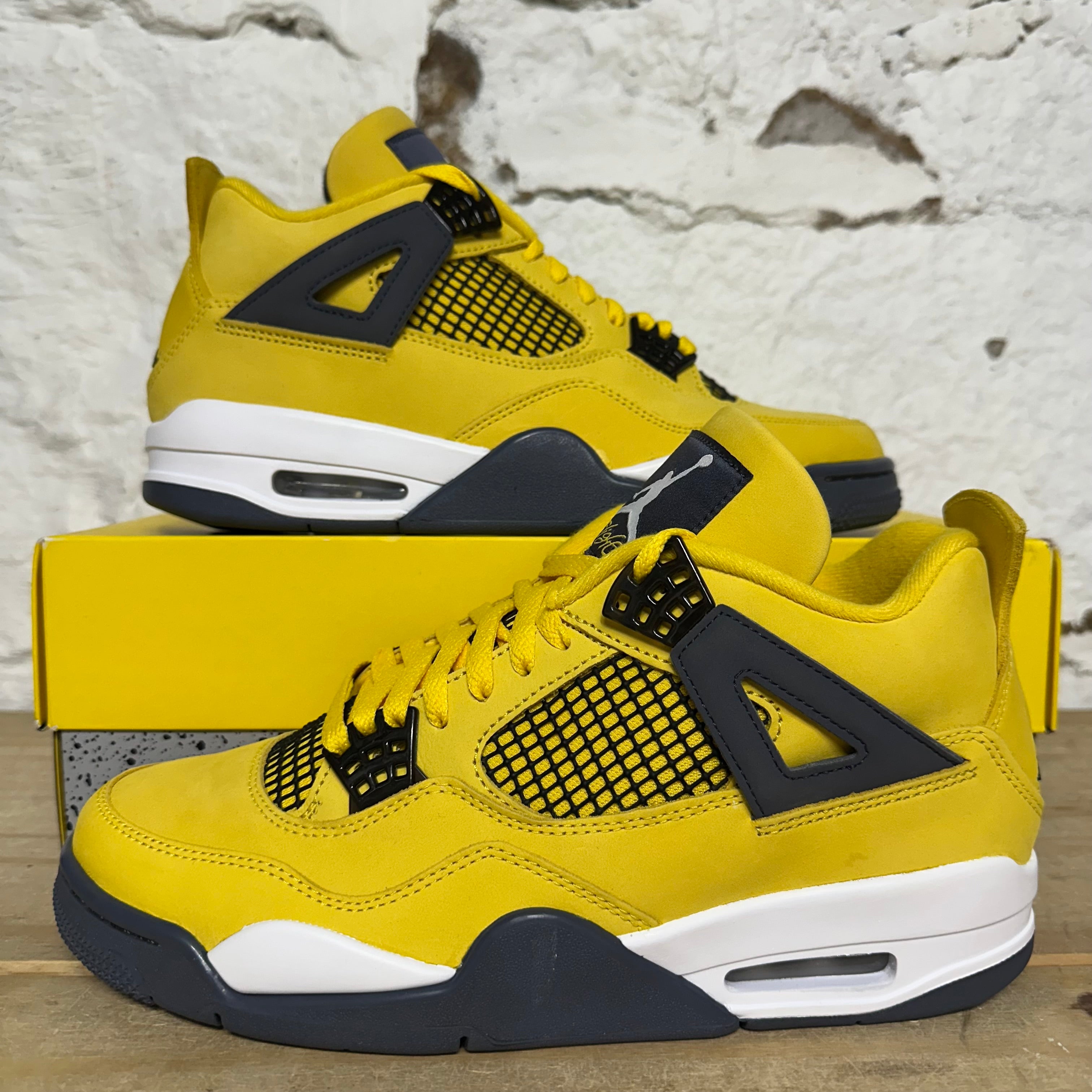 Air Jordan 4 Lightning Sz 9 DS