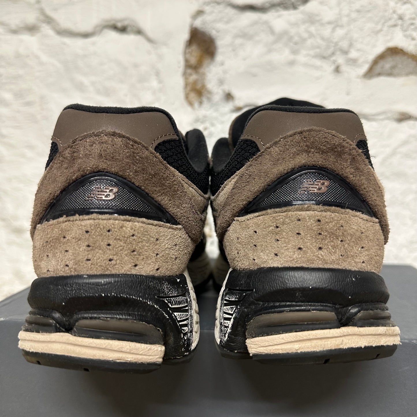 New Balance 2002R Mushroom Sz 7.5