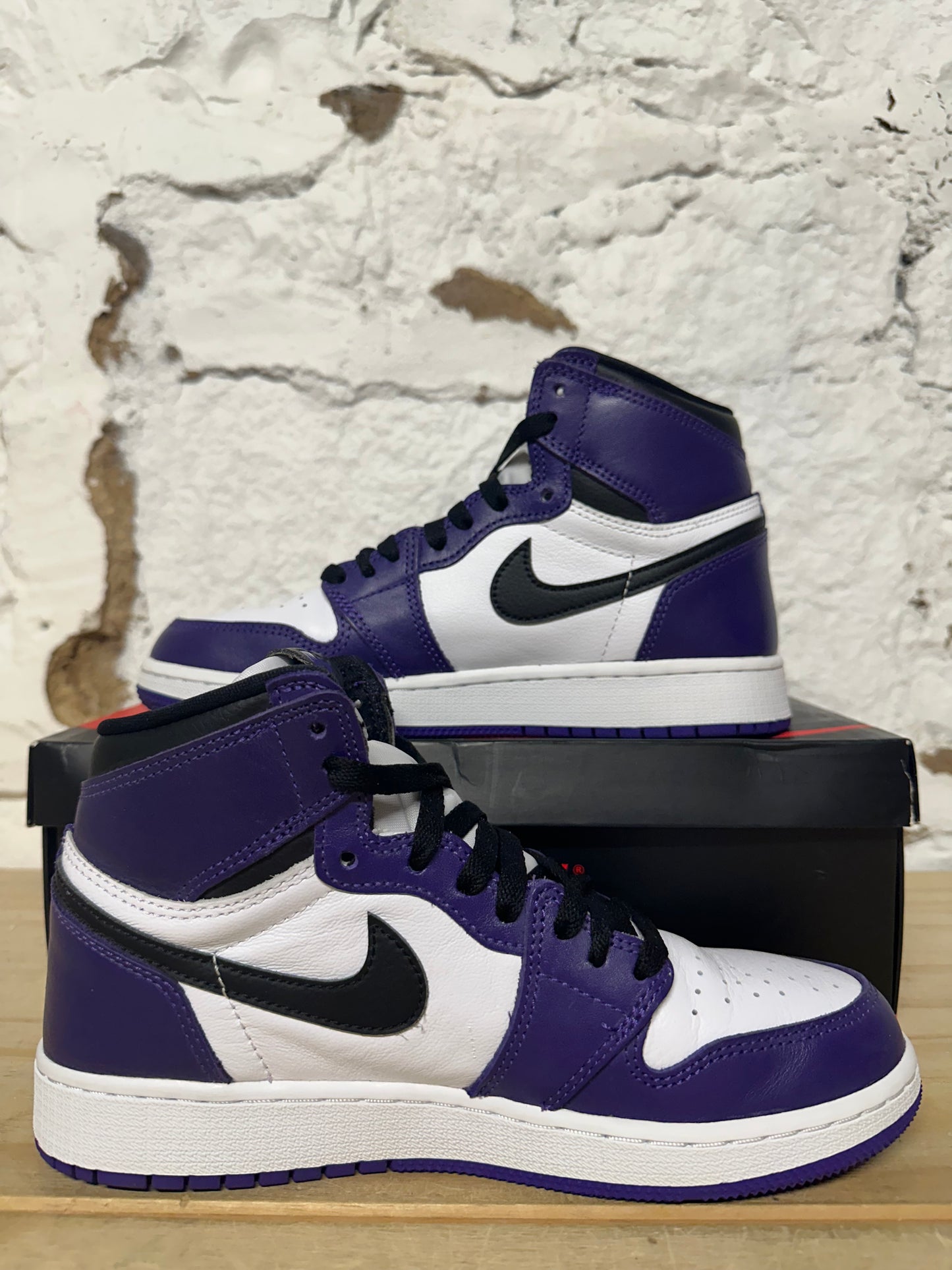 Air Jordan 1 High Court Purple White Sz 5.5Y