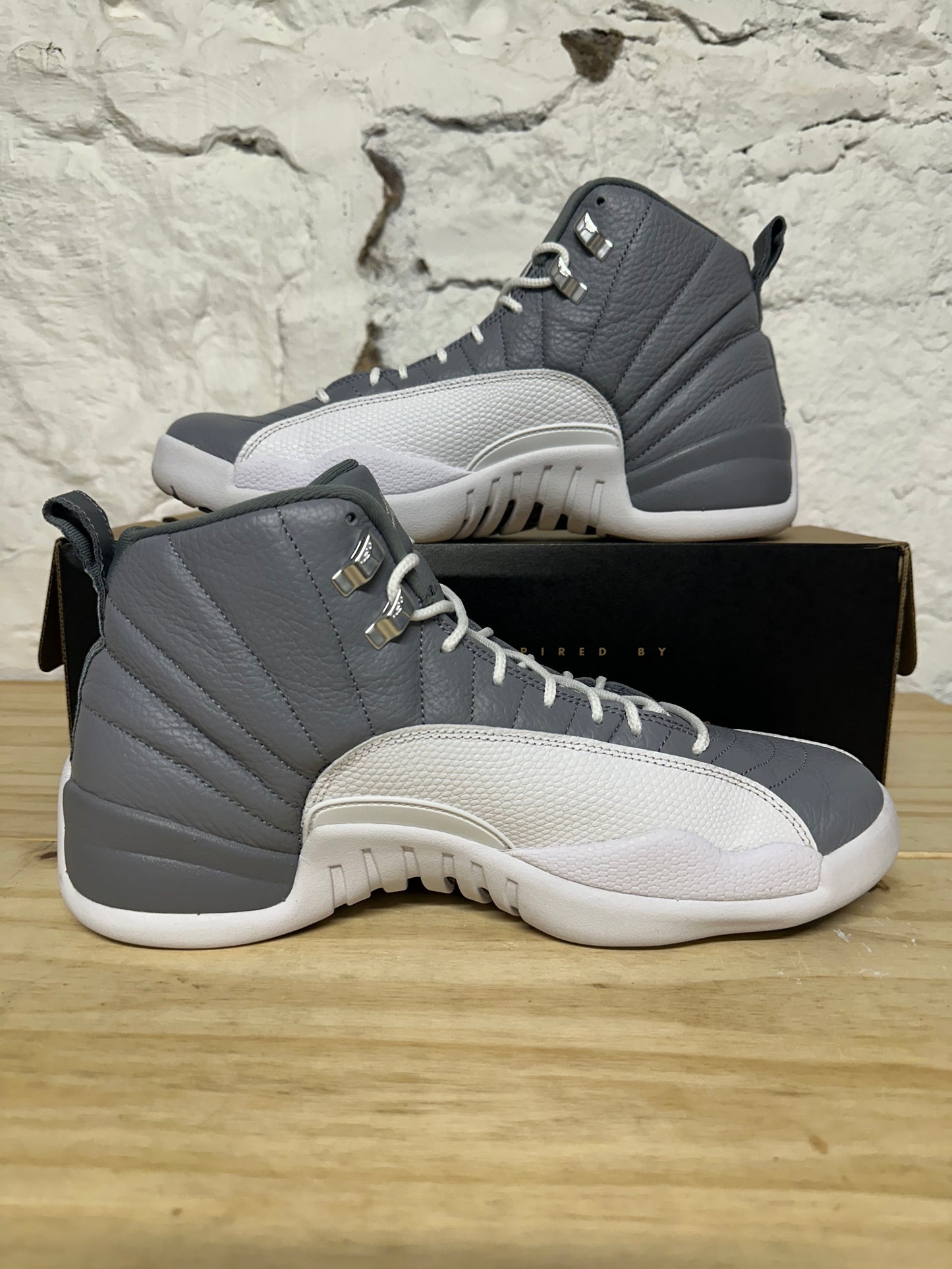 Air Jordan 12 Stealth Sz 11.5