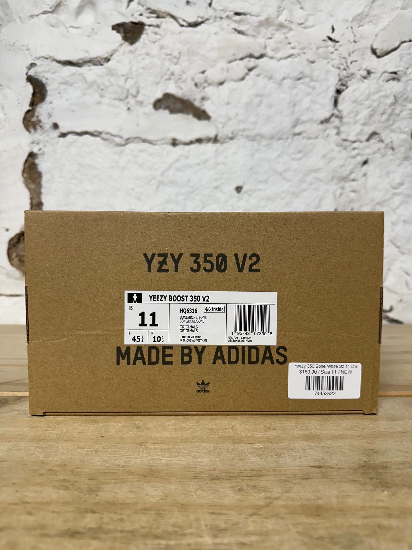 Yeezy 350 V2 Bone White Sz 11 DS