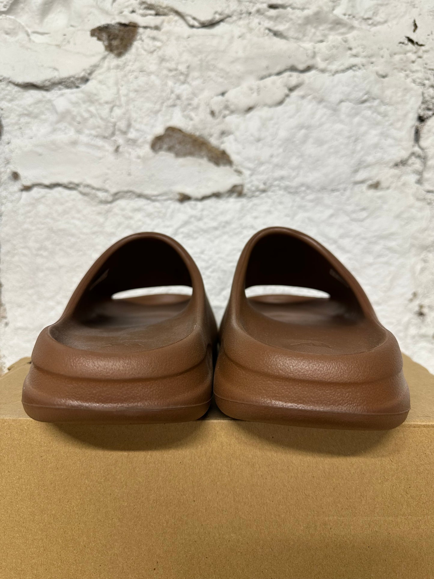 Yeezy Slide Flax Sz 10 DS