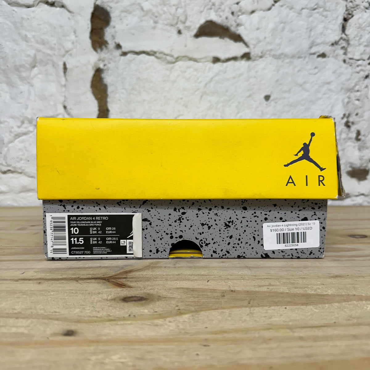 Air Jordan 4 Lightning (2021) Sz 10