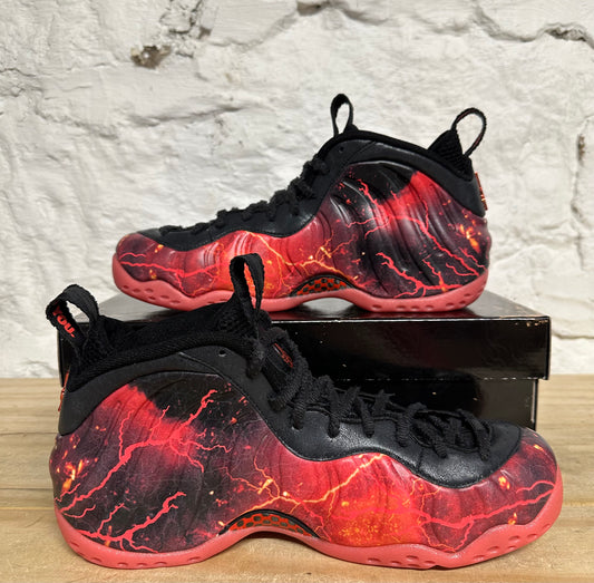 Nike Air Foamposite One Stranger Things Sz 9.5 DS