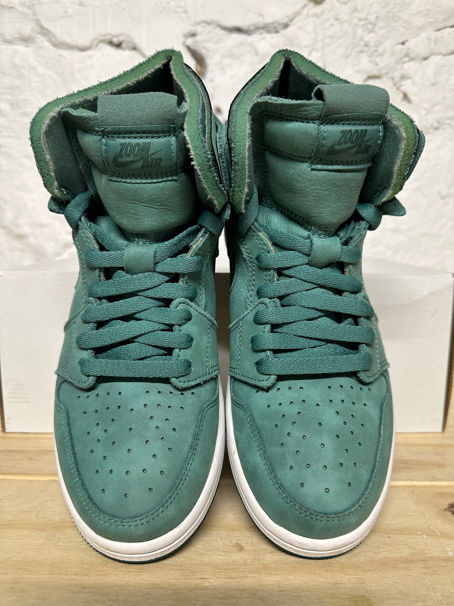 Air Jordan 1 High Zoom CMFT Emerald Green Sz 5.5 (7W)