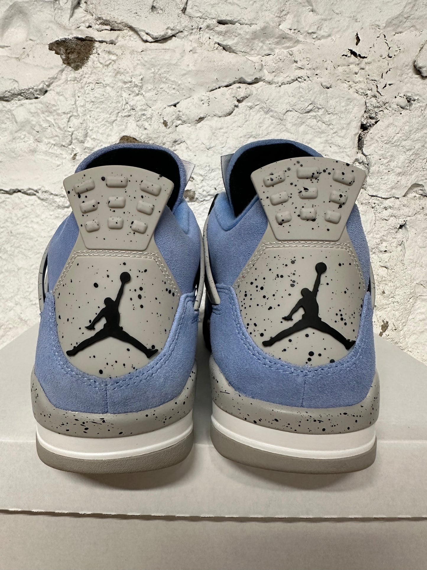 Air Jordan 4 University Blue Sz 9