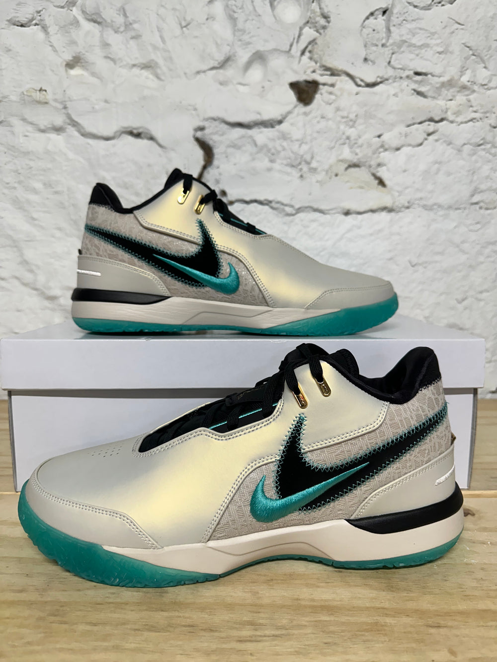 Nike LeBron NXXT Gen Liverpool Light Orewood Sz 11.5 DS