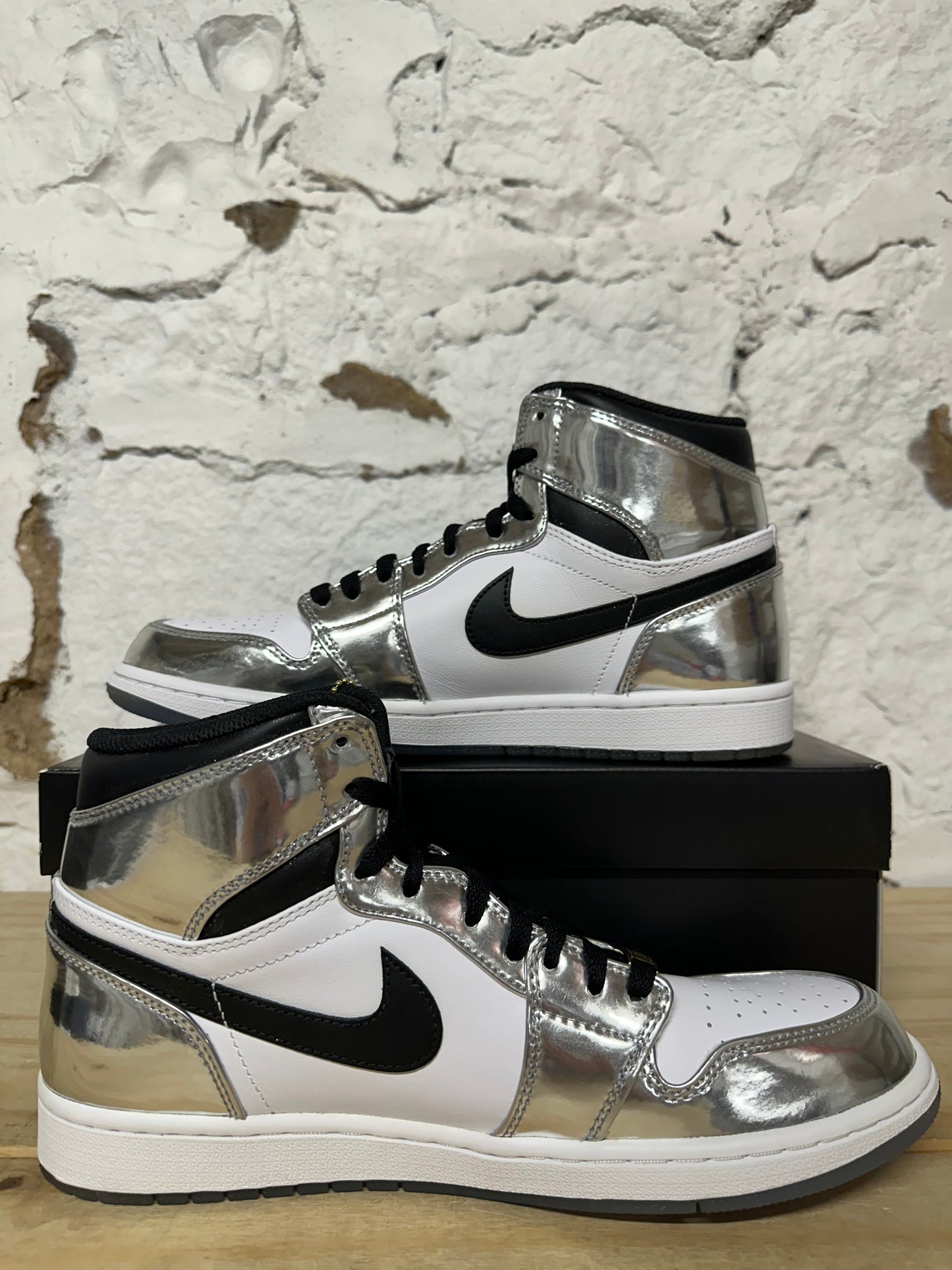 Air Jordan 1 High Kawhi Pass The Torch Sz 10.5 DS