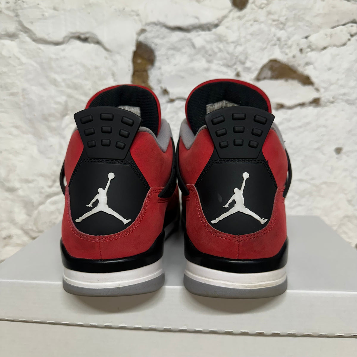 Air Jordan 4 Toro Bravo (2026) Sz 9