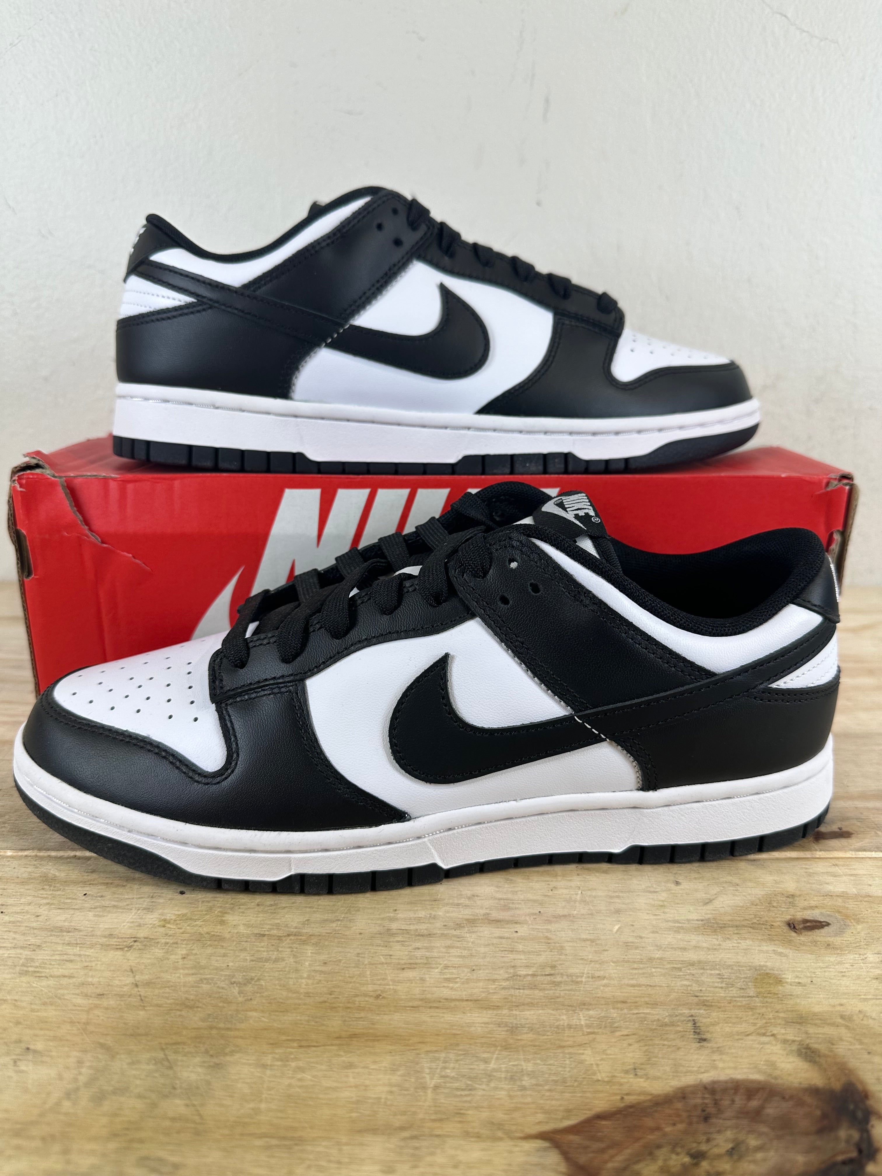 Nike Dunk Low Panda Sz 9 DS