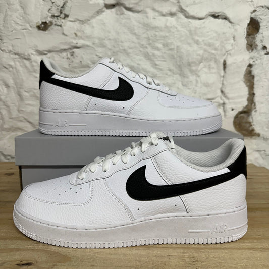 Nike Air Force 1 Low White Black Pebbeled Leather Sz 11.5 DS