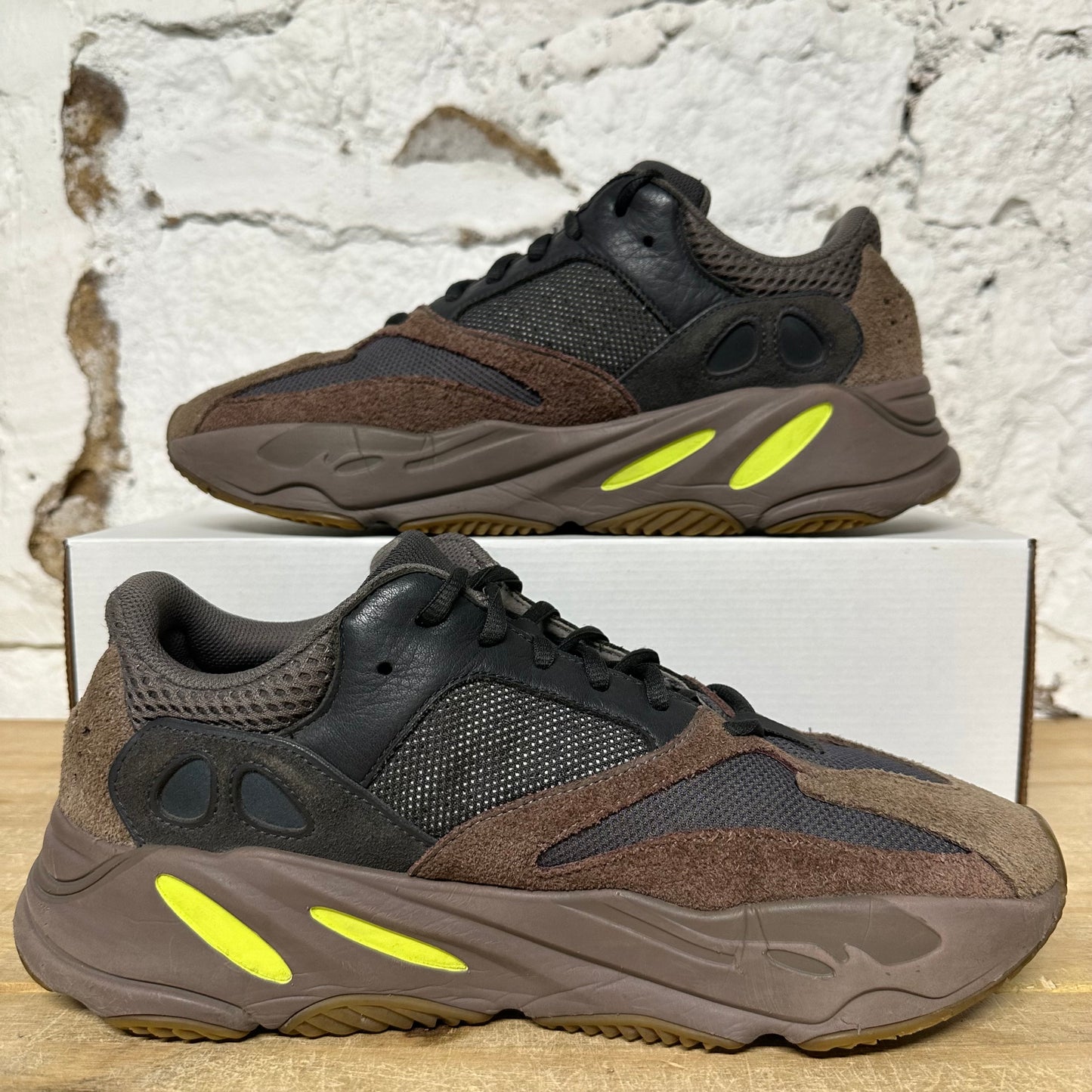 Adidas Yeezy 700 Mauve Sz 10.5
