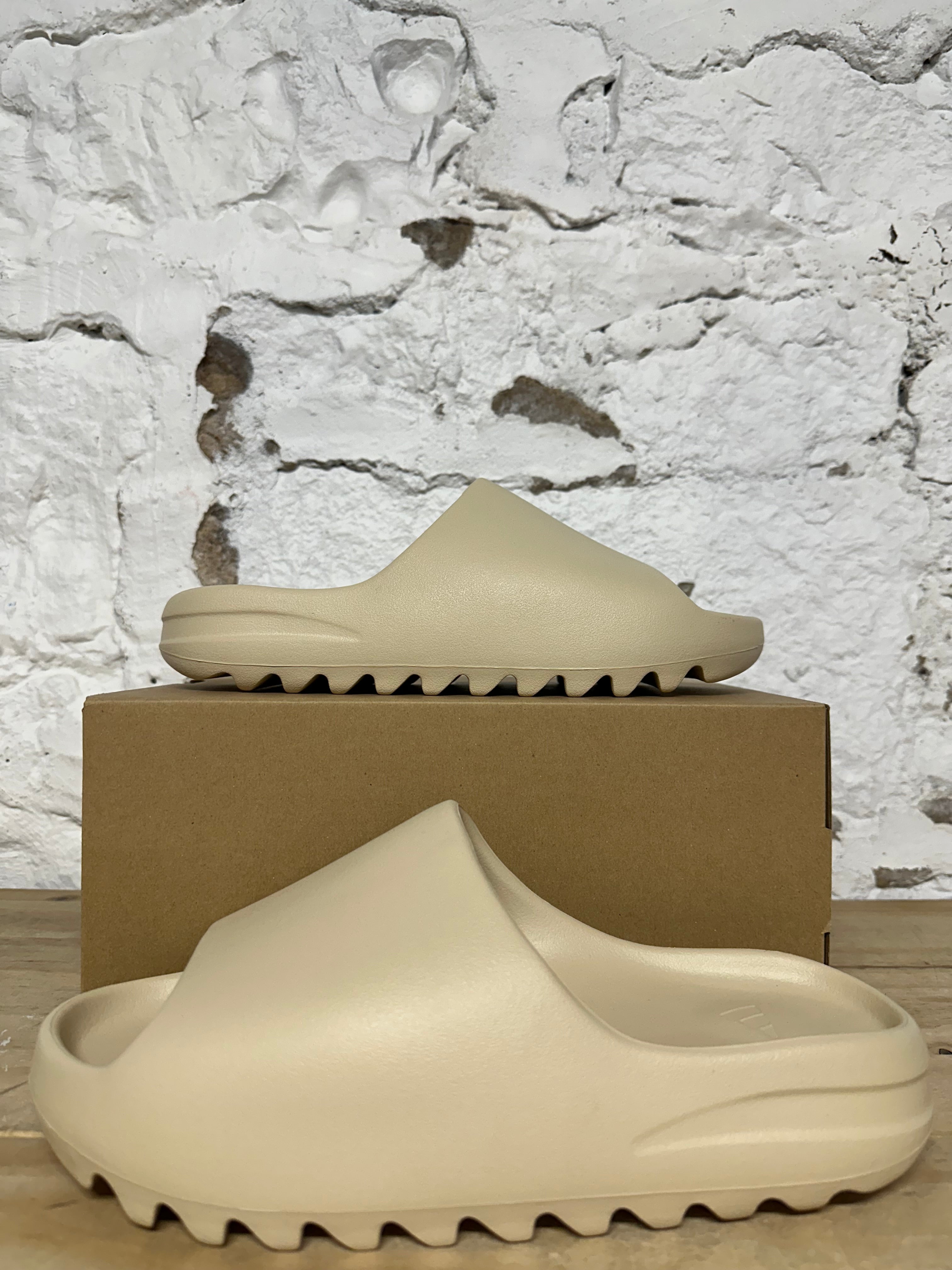Yeezy Slide Bone Sz 10 DS