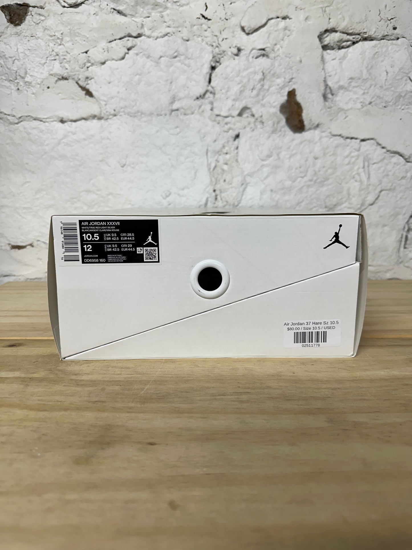 Air Jordan 37 Hare Sz 10.5