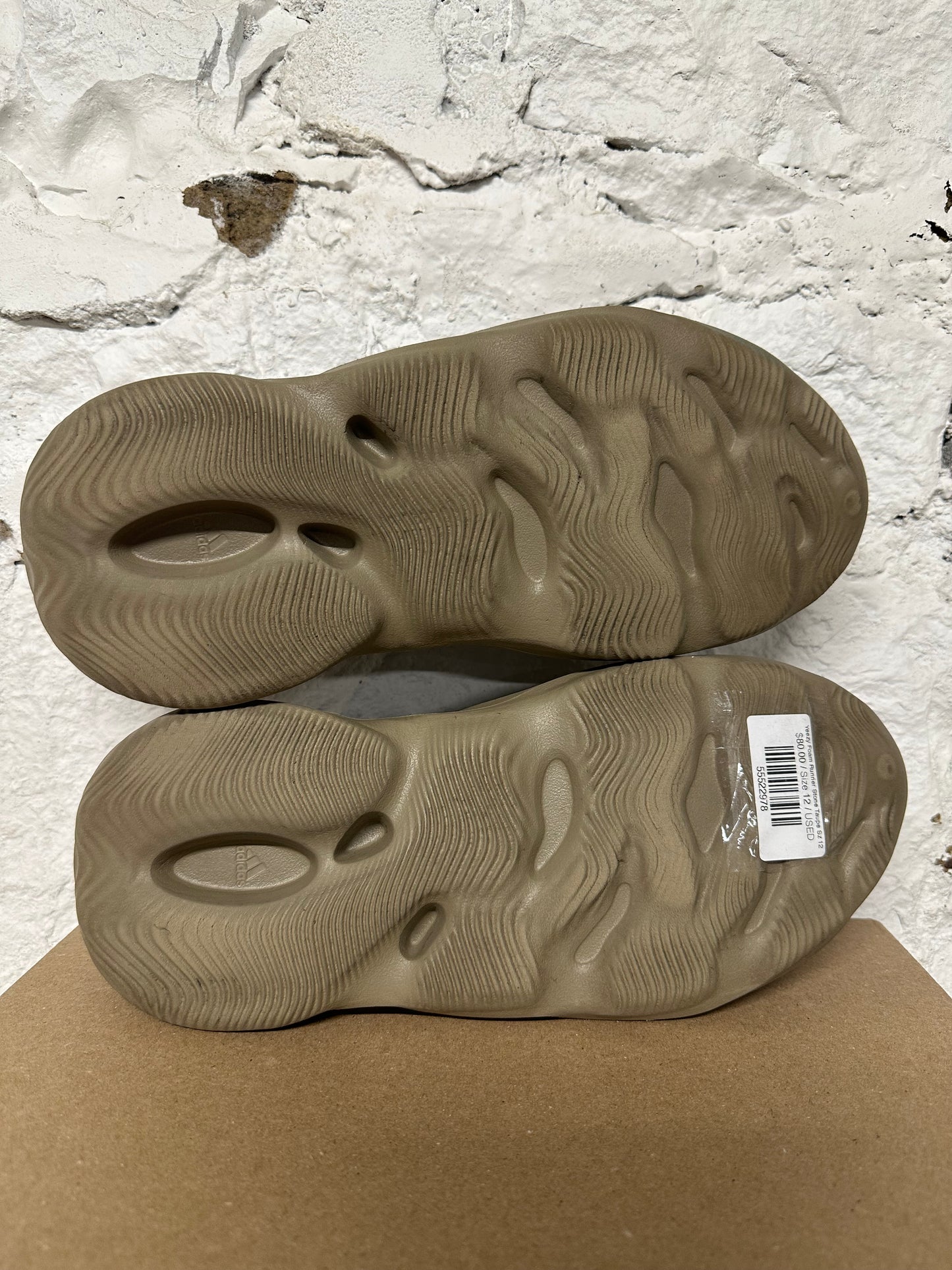 Yeezy Foam RNNR Stone Taupe Sz 12