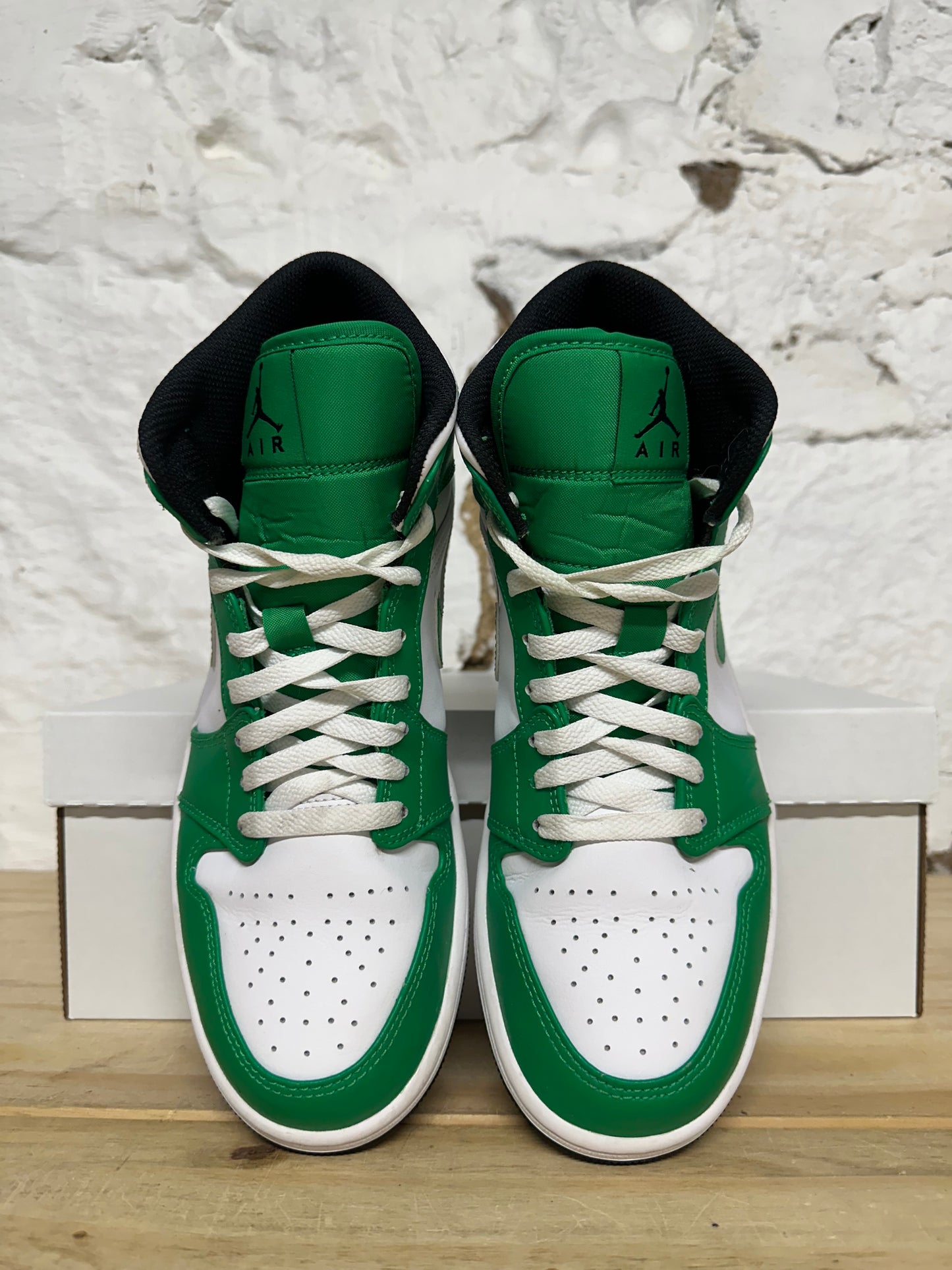 Air Jordan 1 Mid Lucky Green Sz 8