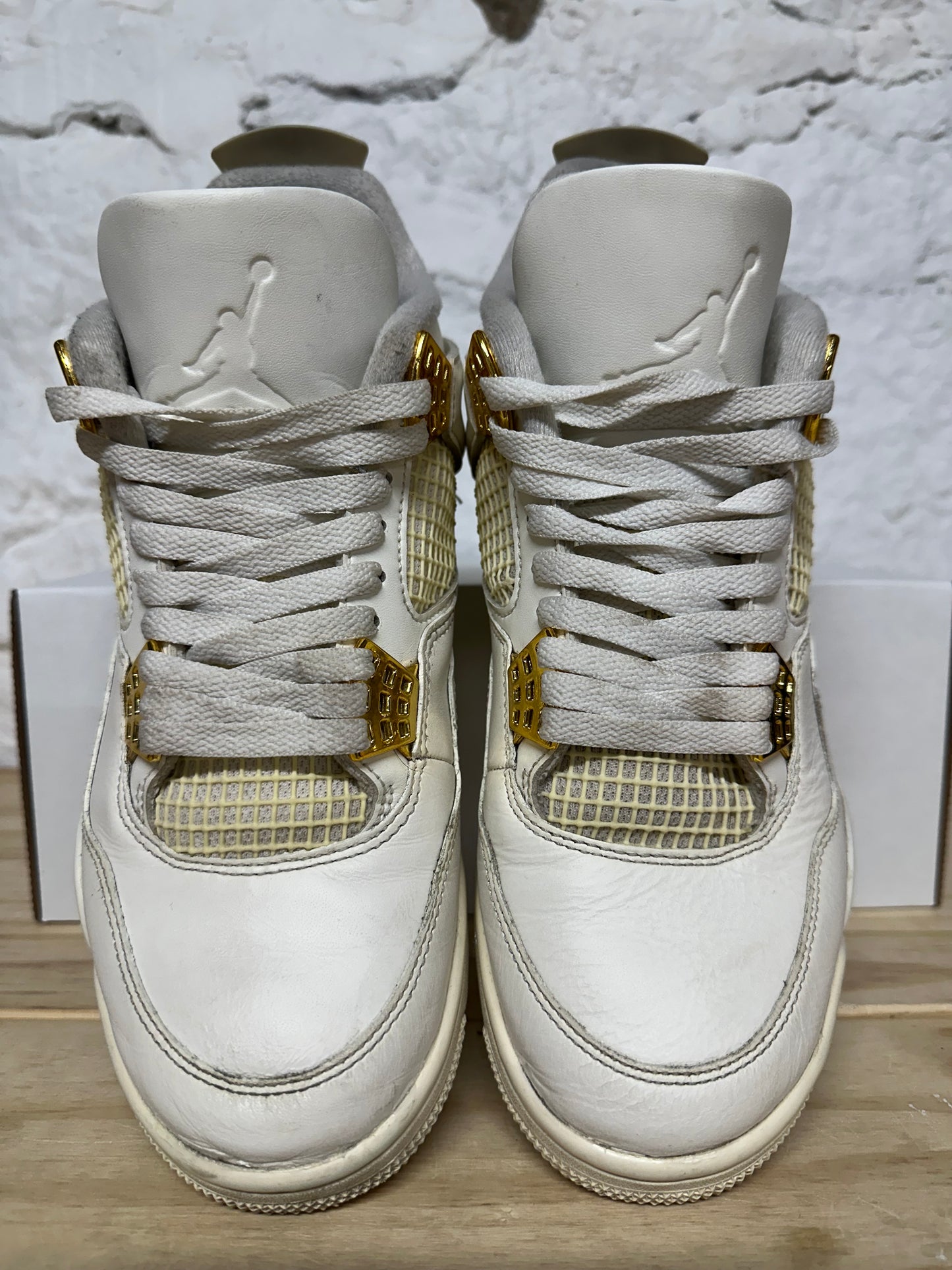 Air Jordan 4 Metallic Gold Sz 8 (9.5W)
