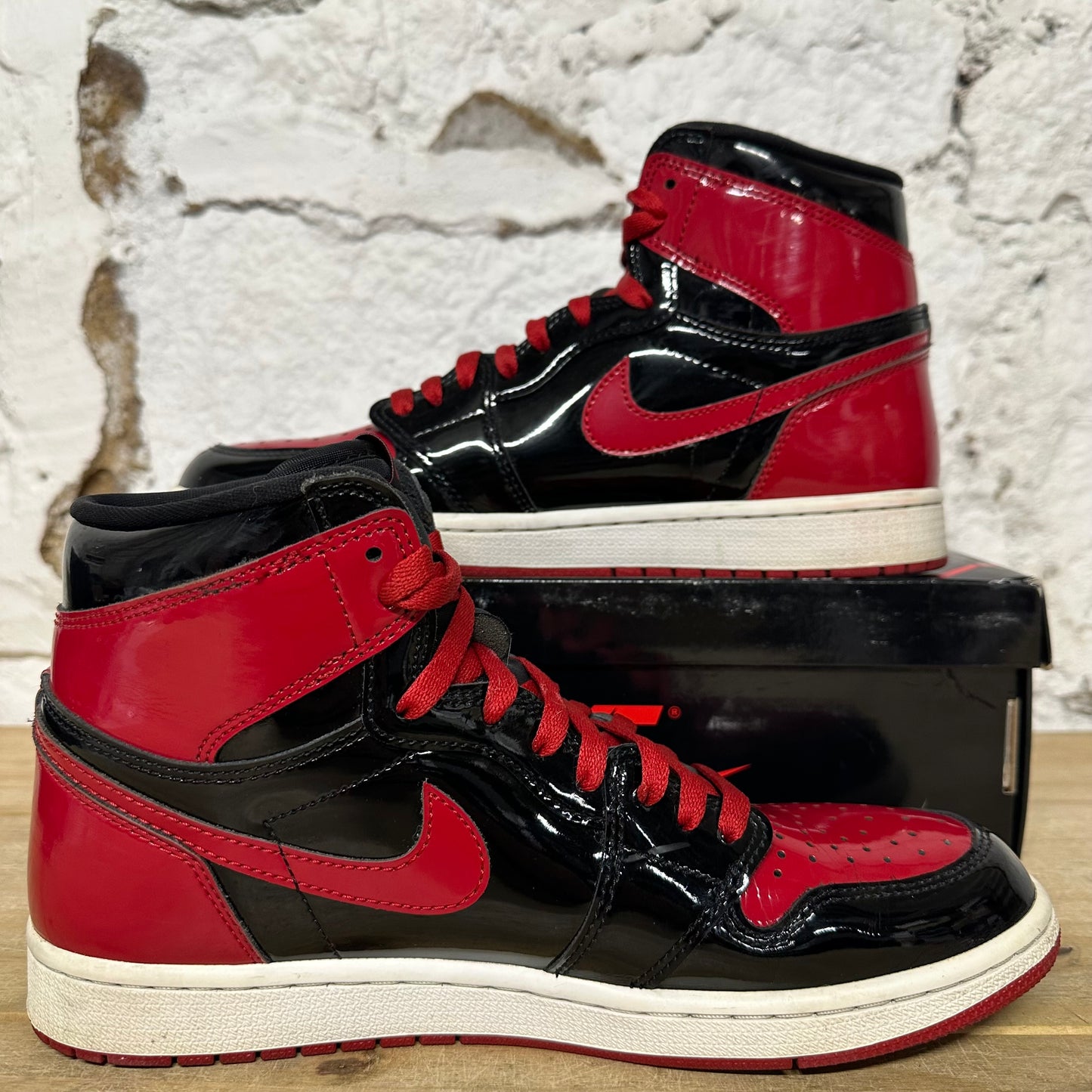 Air Jordan 1 High Patent Bred Sz 9.5