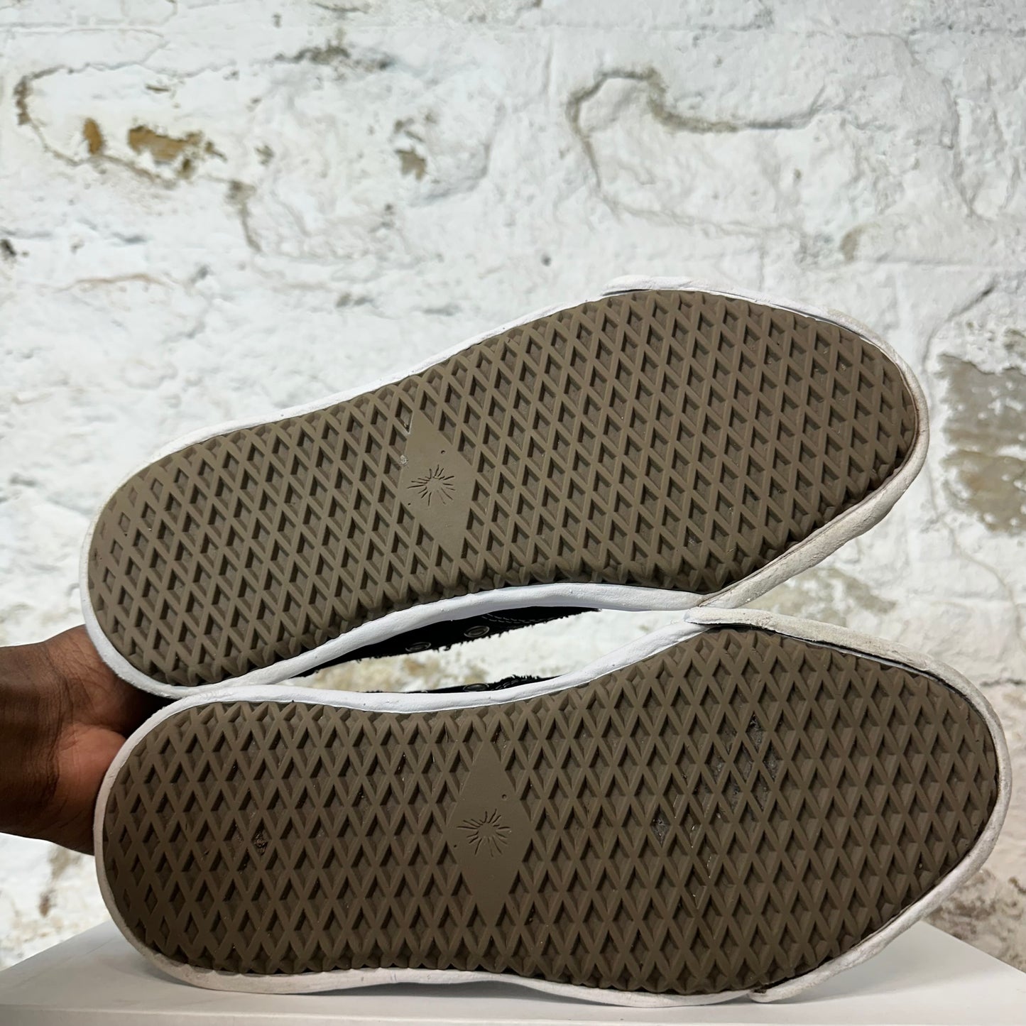 Maison Mihara Black White Hank Sneaker Sz 9 (42)