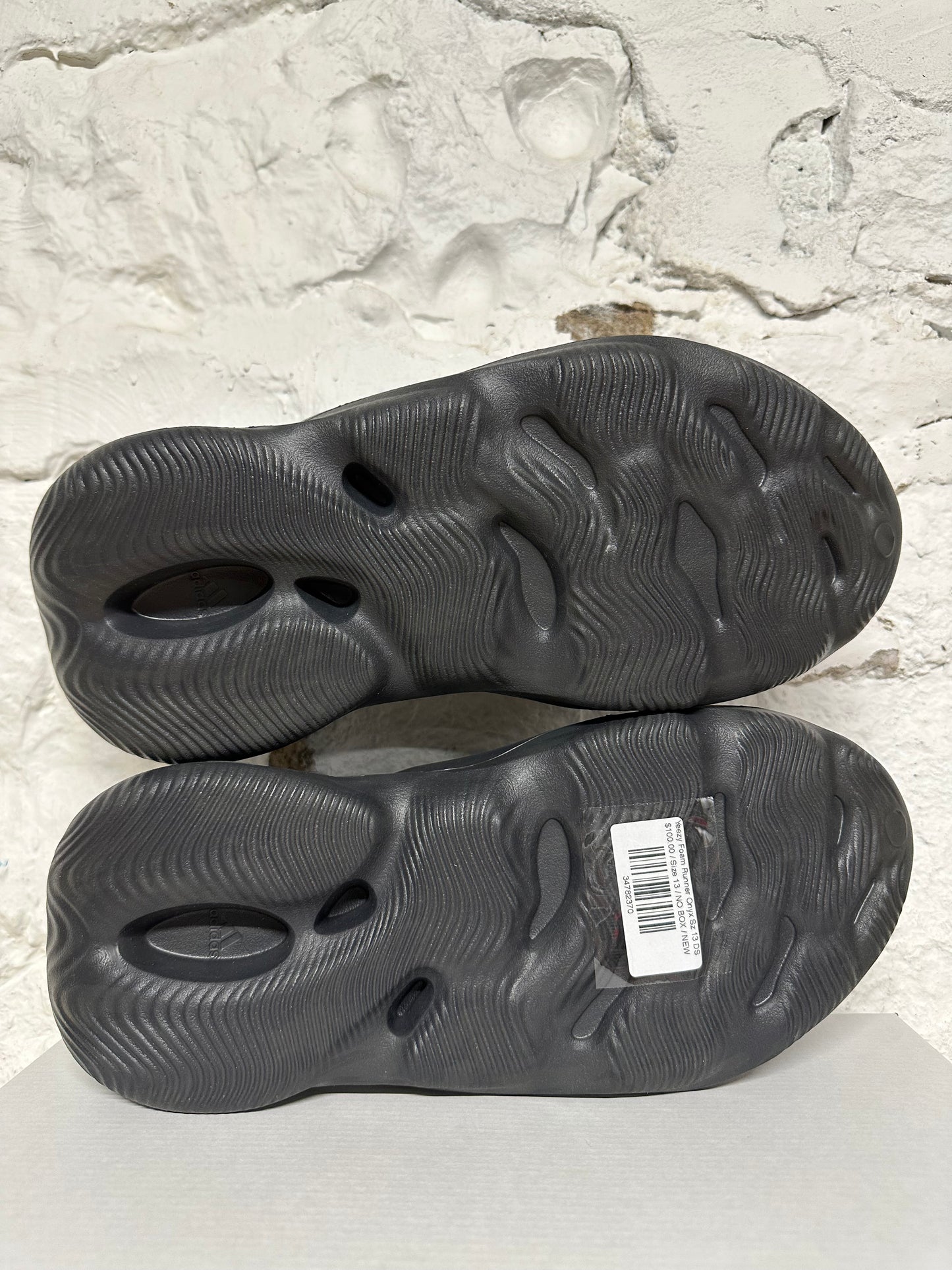 Yeezy Foam Runner Onyx Sz 13 DS