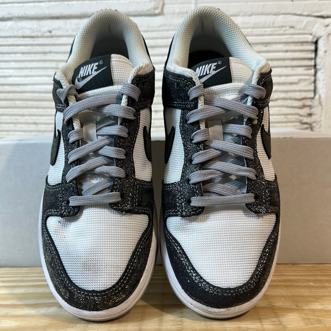 Nike Dunk Low Golden Gals Metallic Silver Sz 5.5(7W)