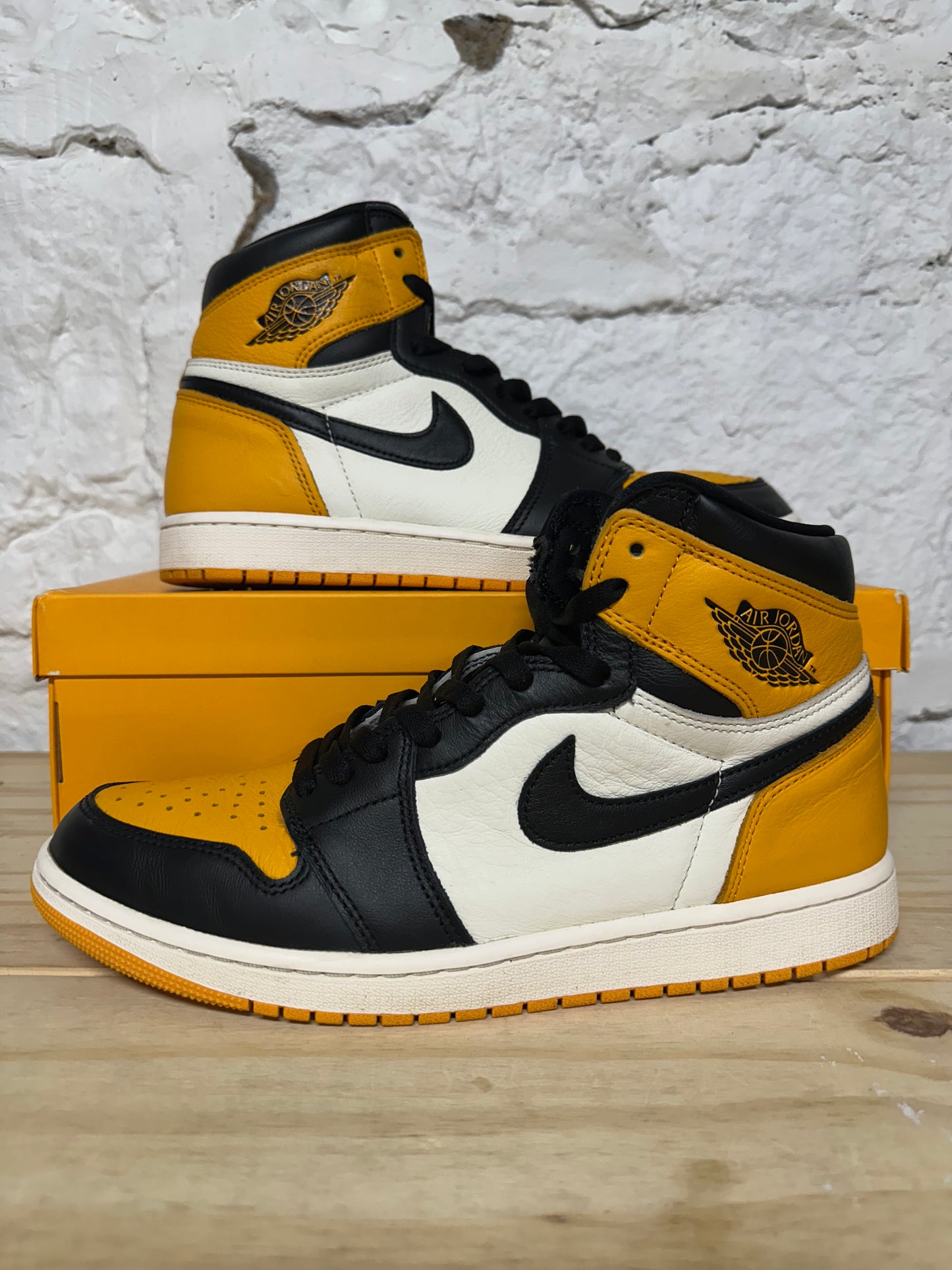 Air Jordan 1 High Taxi Sz 11