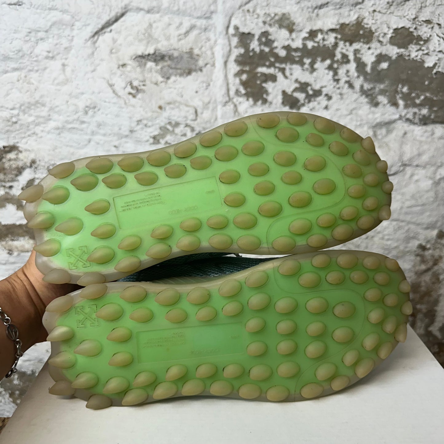 Off-White Odyssey Green Blue Sz 7 (40) No Box