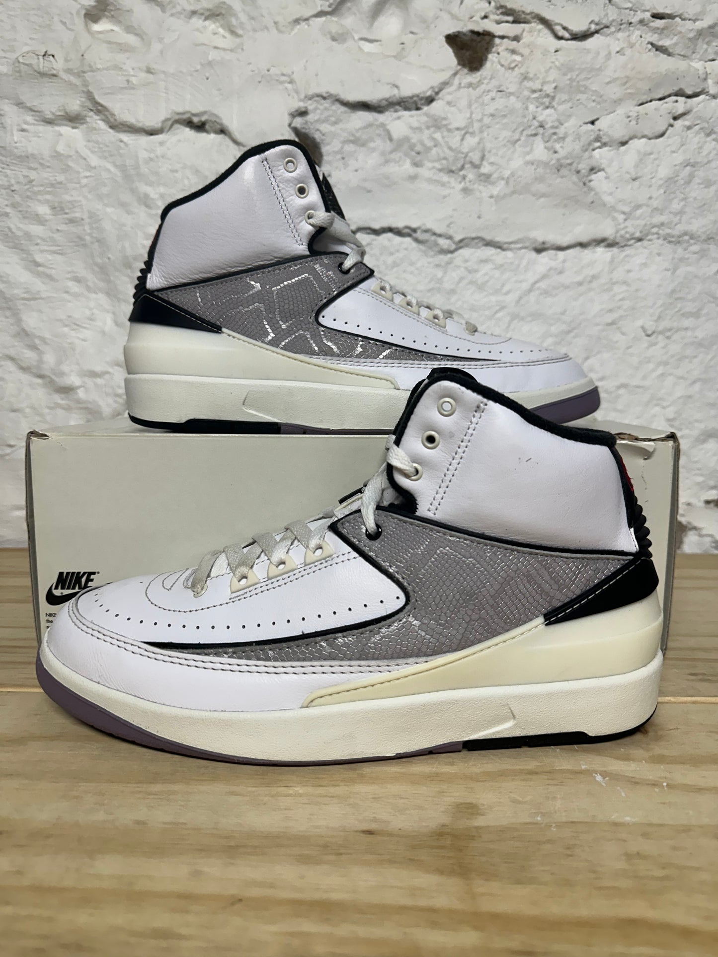 Air Jordan 2 Python Sz 9.5