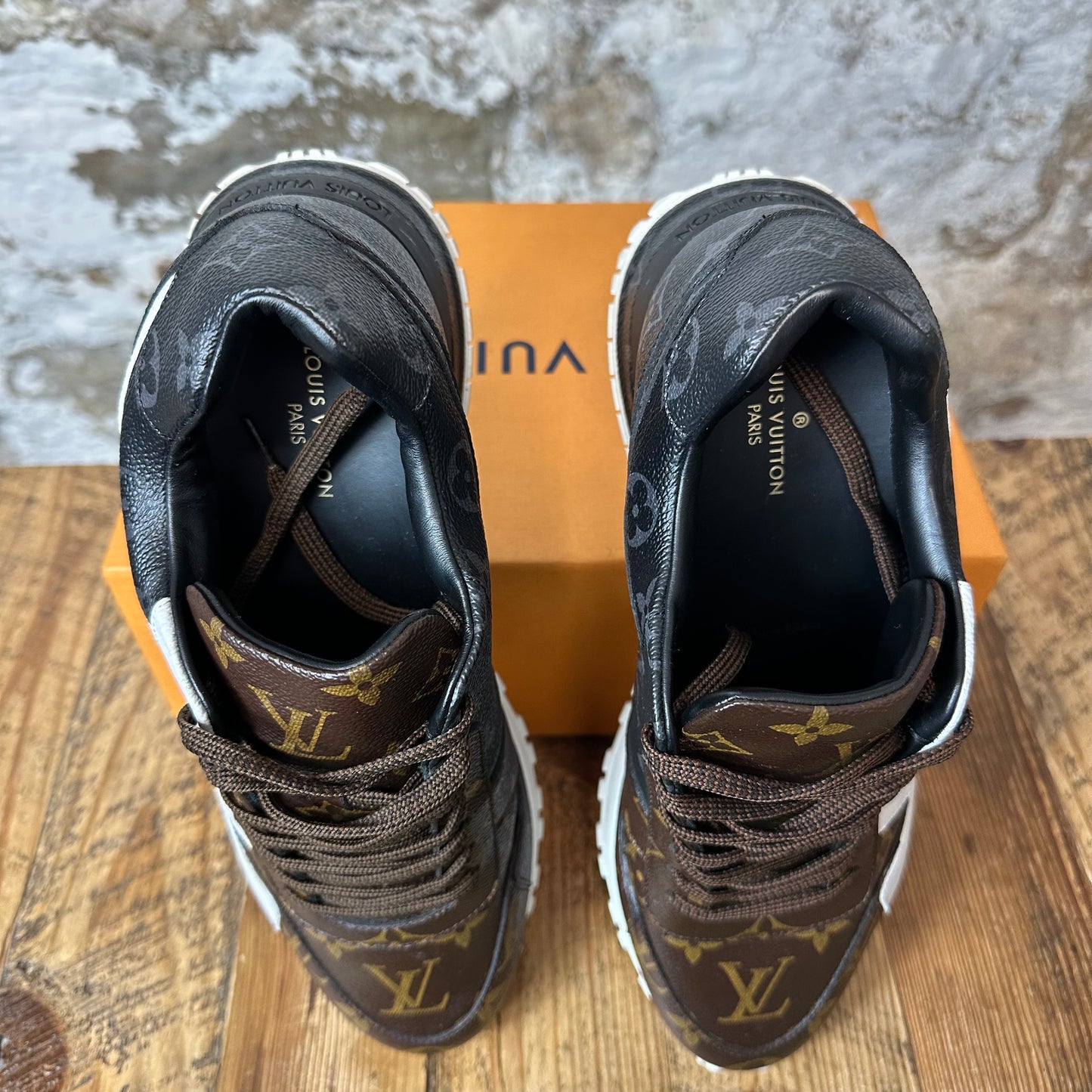 Louis Vuitton Black White Brown Monogram Runaway Sneaker Sz 8 (6.5LV)