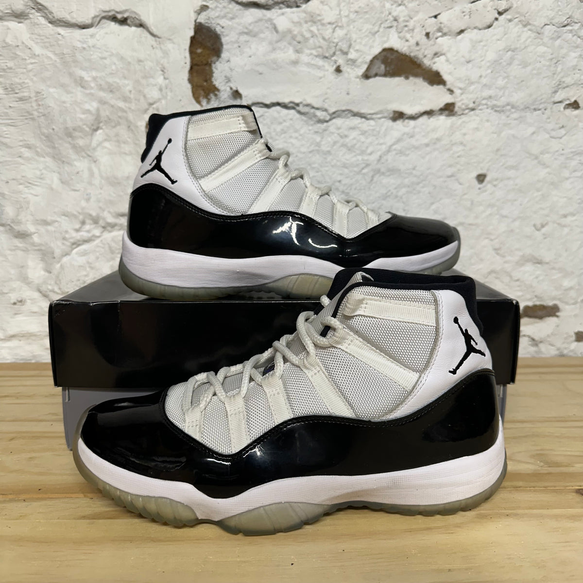 Air Jordan 11 High Concord (2018) Sz 9