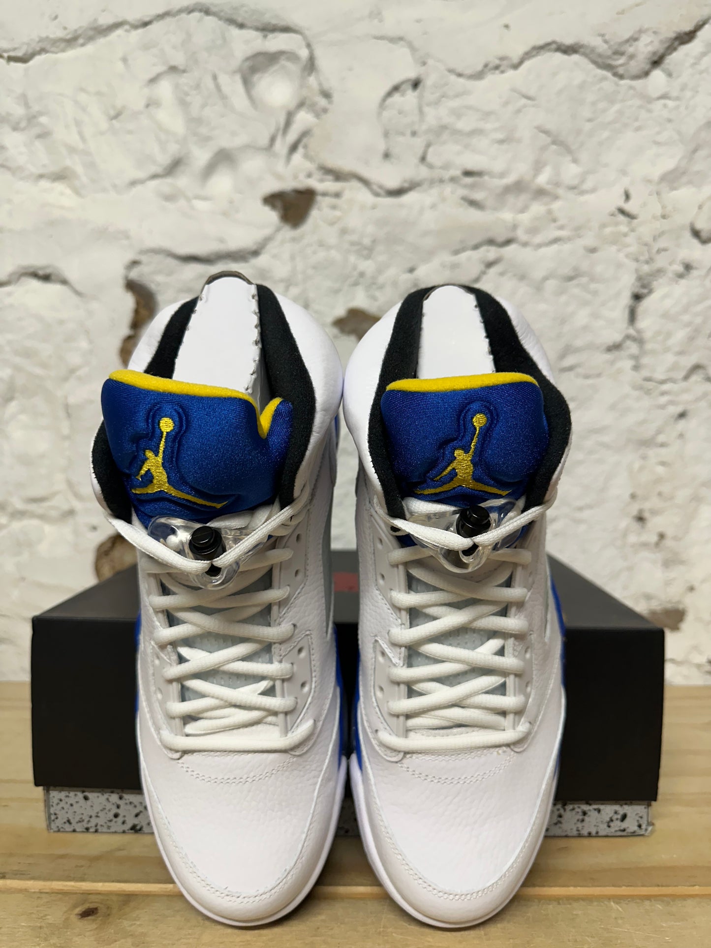 Air Jordan 5 Laney Sz 10 DS