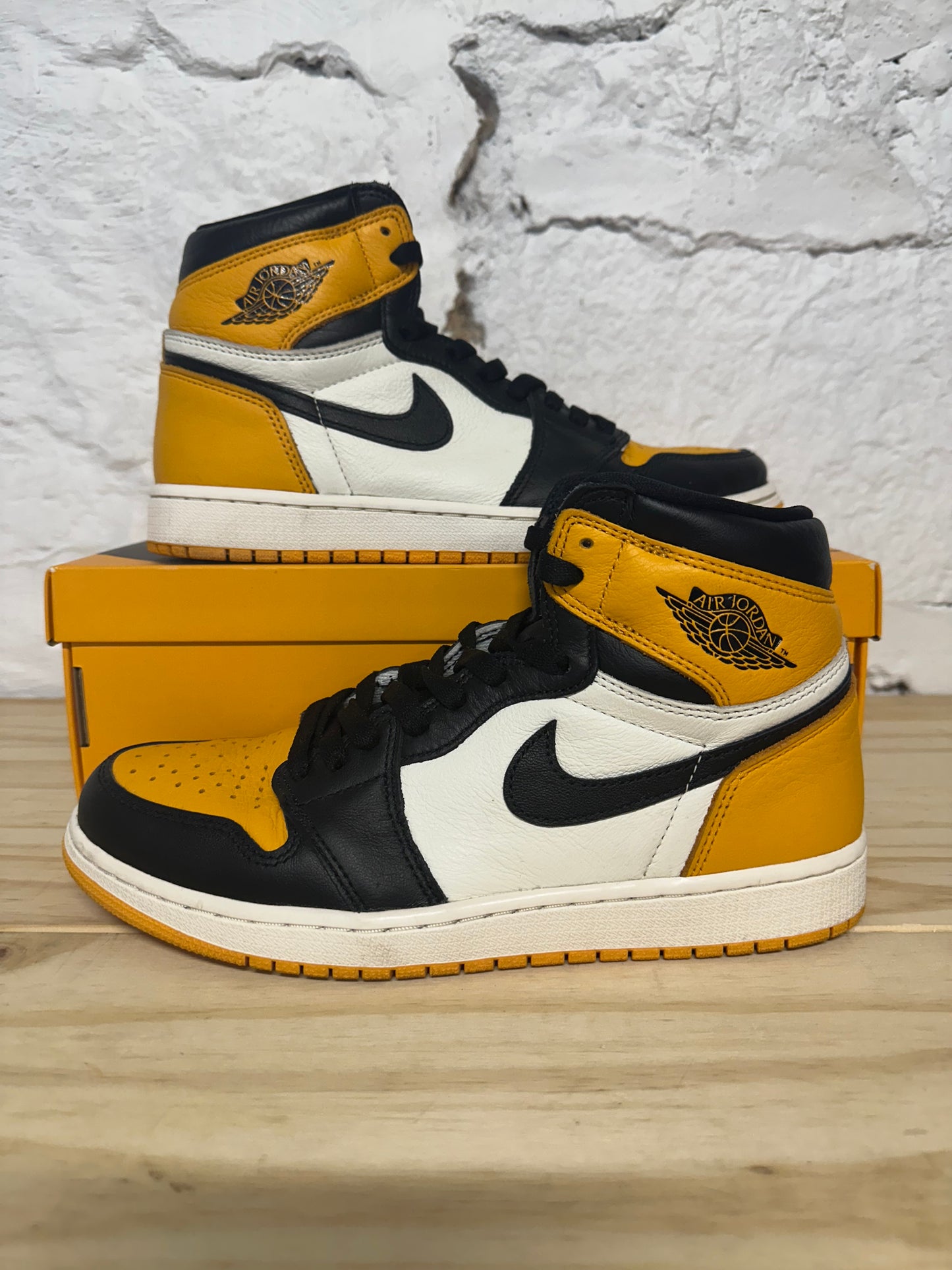 Air Jordan 1 High Taxi Sz 8.5