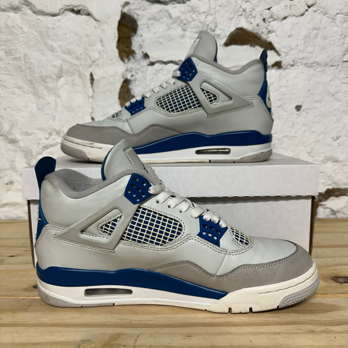 Air Jordan 4 Military Blue (2024) Sz 9