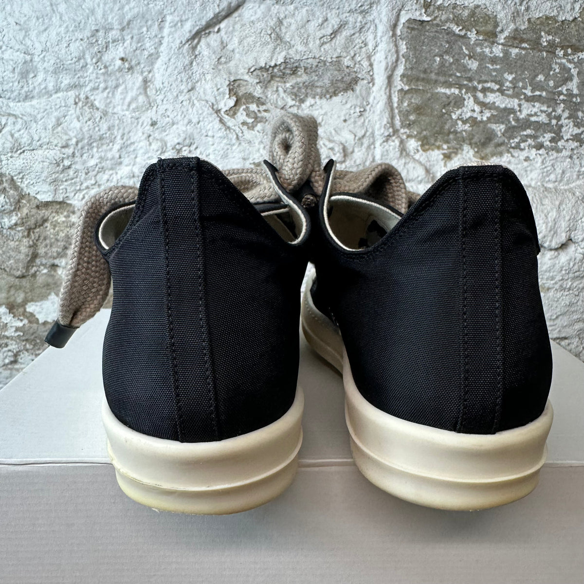 Rick Owens Jumbo Lace Black Canvas Milk Sneaker Sz 9 (42)