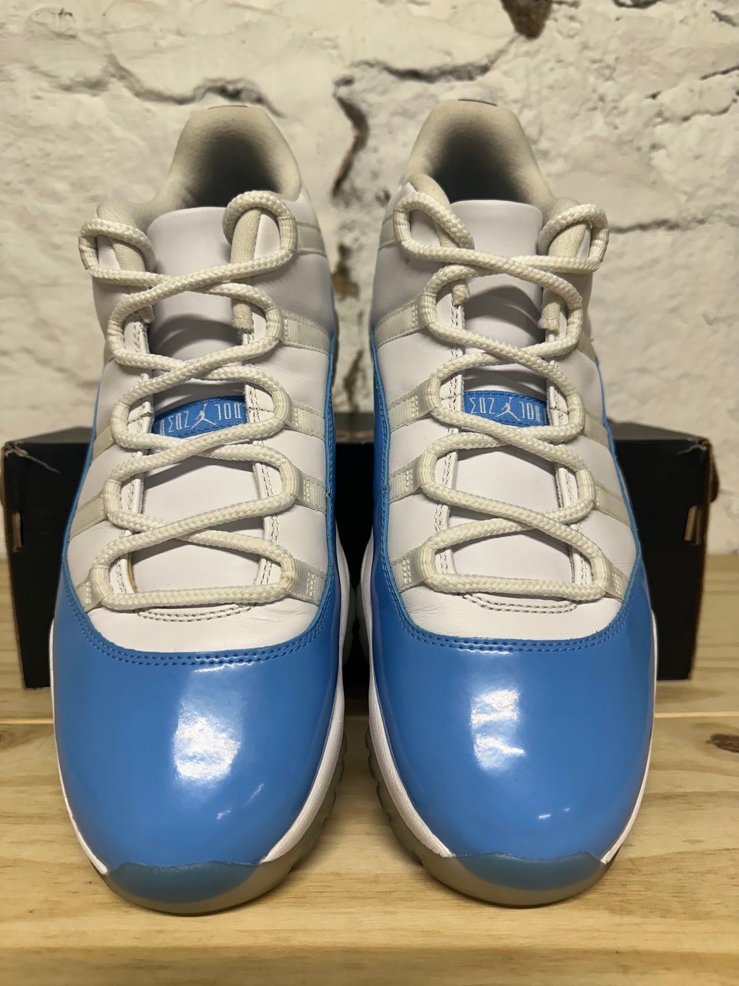 Air Jordan 11 Low UNC Sz 13