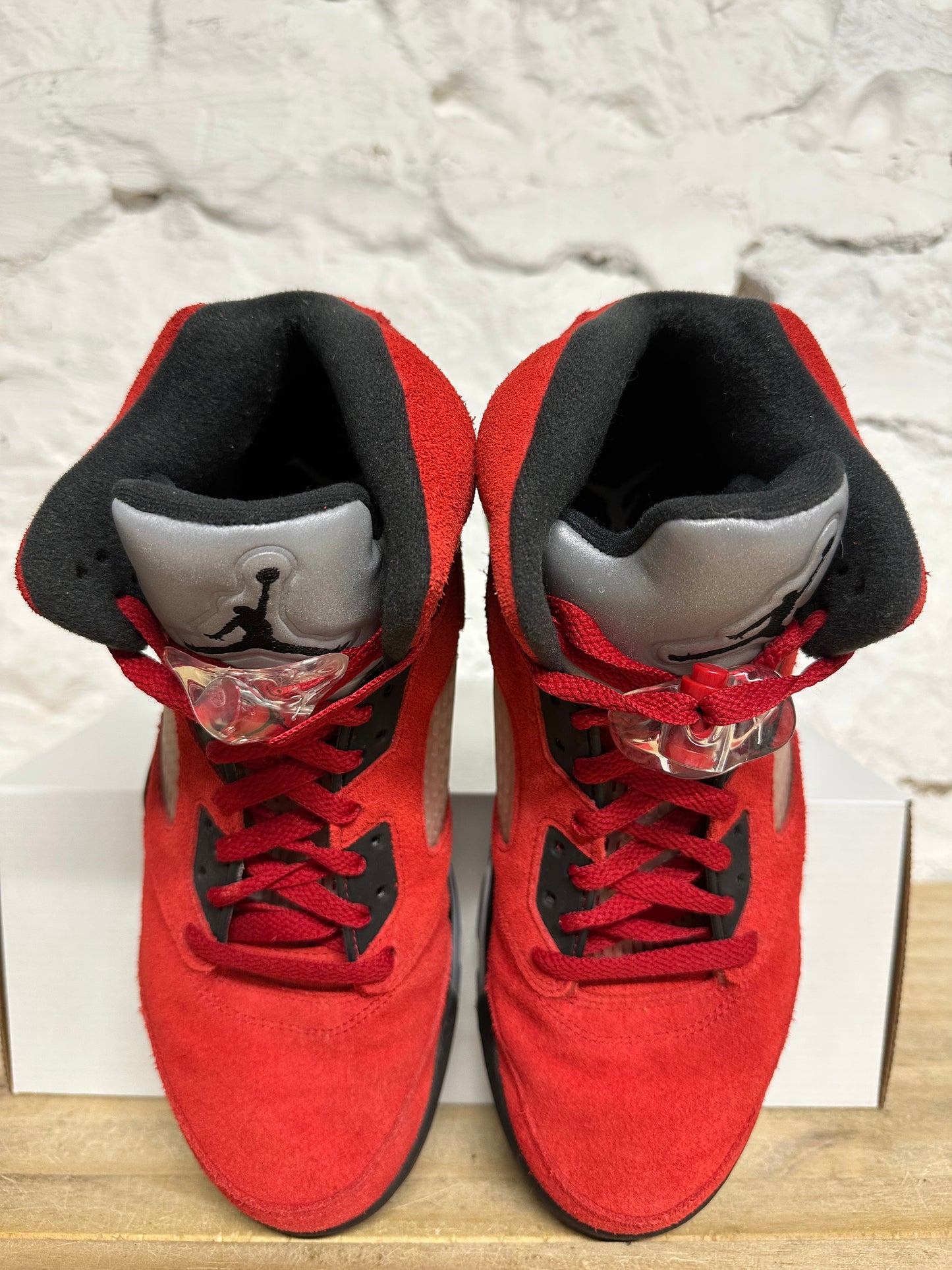 Air Jordan 5 Raging Bull Sz 9.5