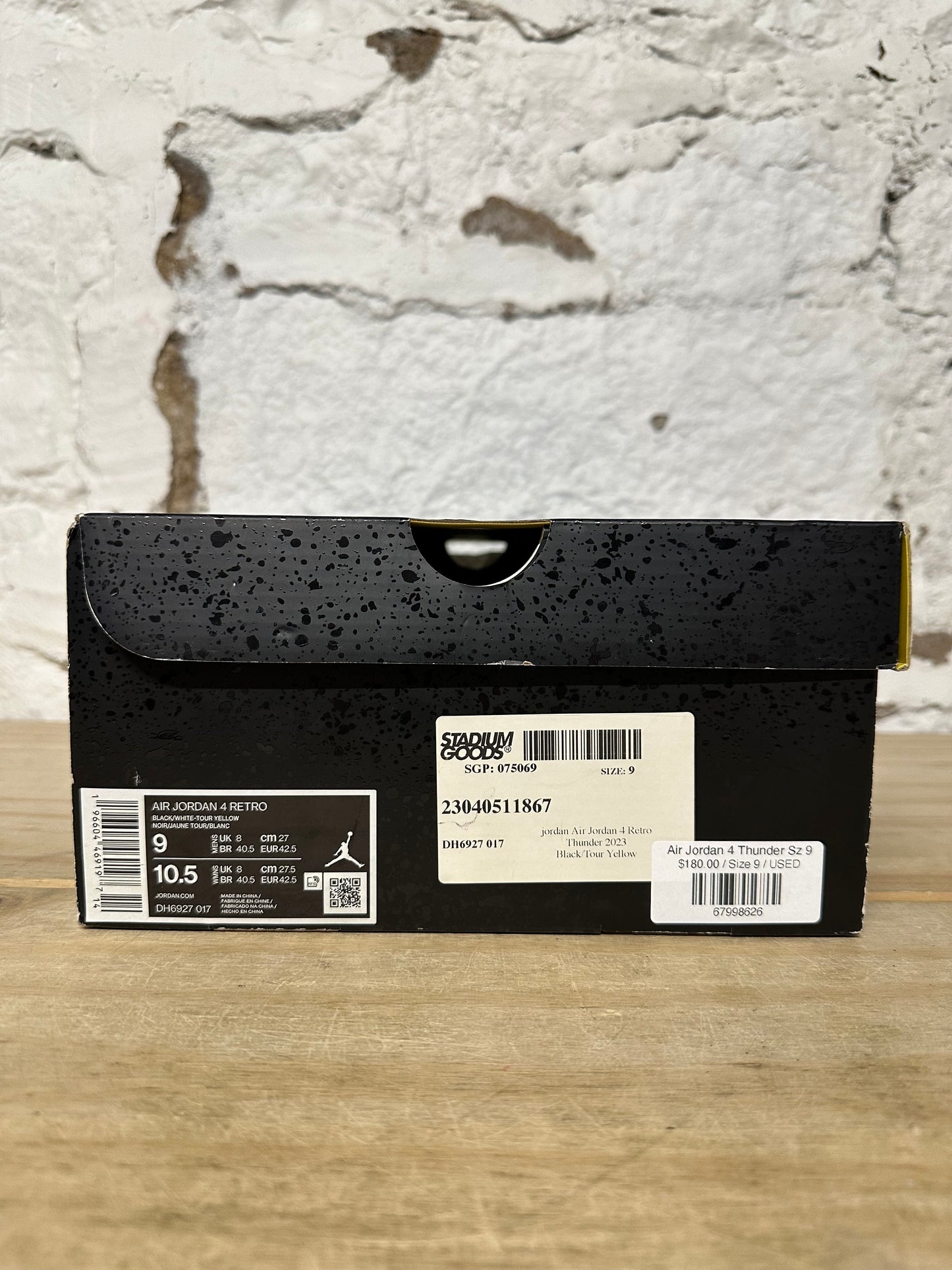 Air Jordan 4 Thunder Sz 9