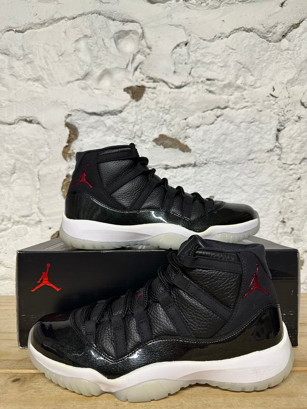 Air Jordan 11 72-10 Sz 10