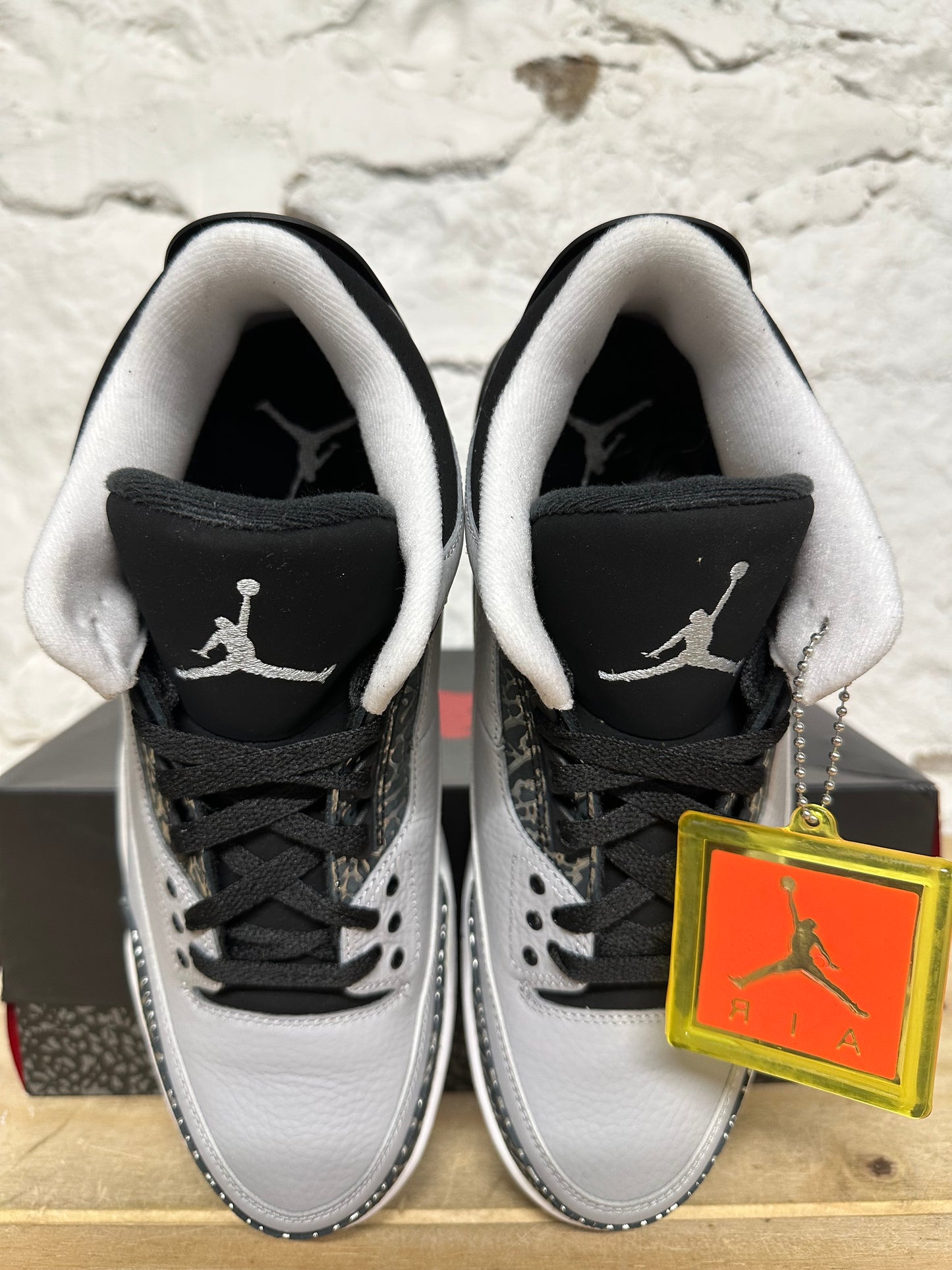 Air Jordan 3 Wolf Grey Sz 9 DS