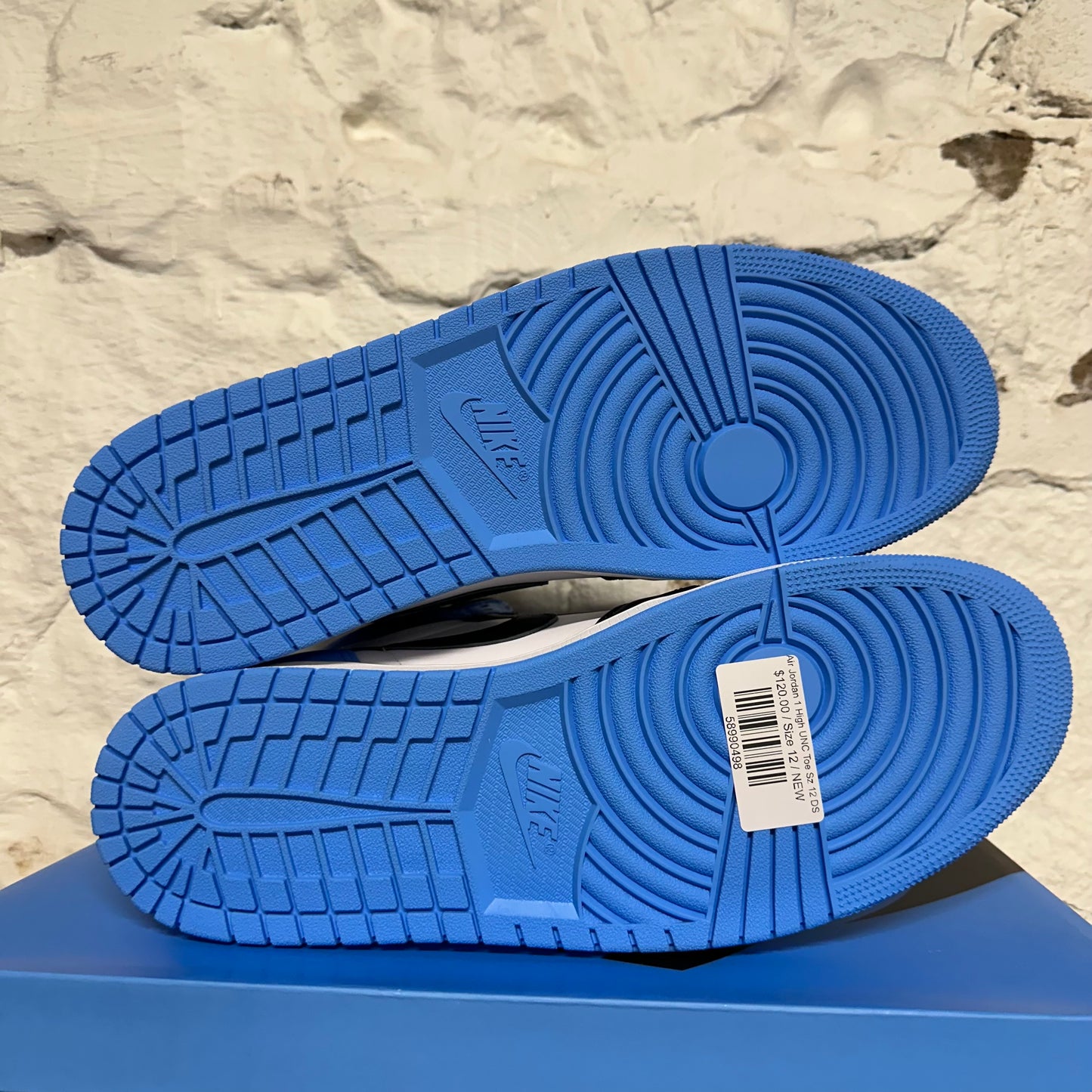 Air Jordan 1 High UNC Toe Sz 12 DS