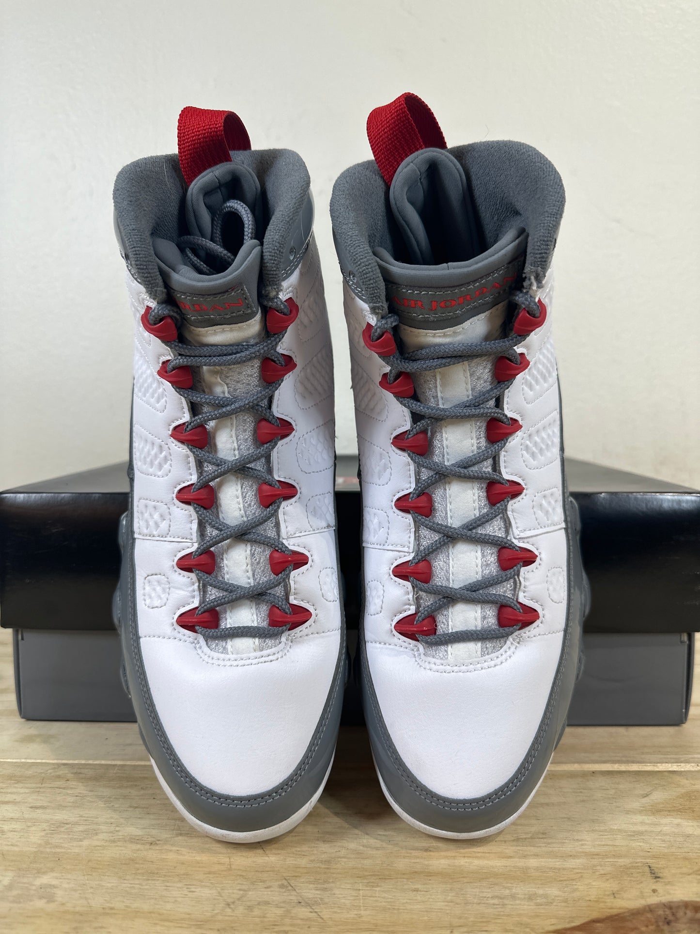 Air Jordan 9 Fire Red Sz 8