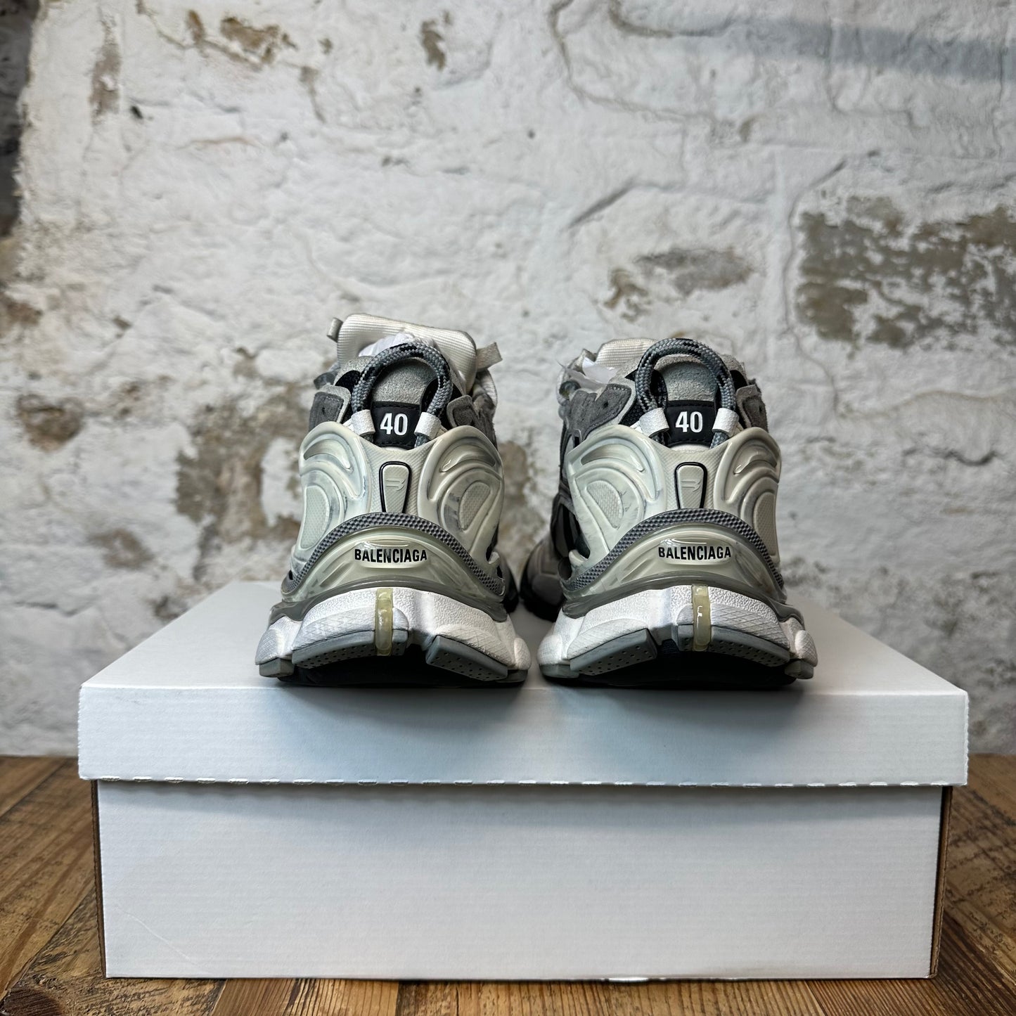 Balenciaga Runner Triple Grey Worn Out Sneaker Sz 7 (40)