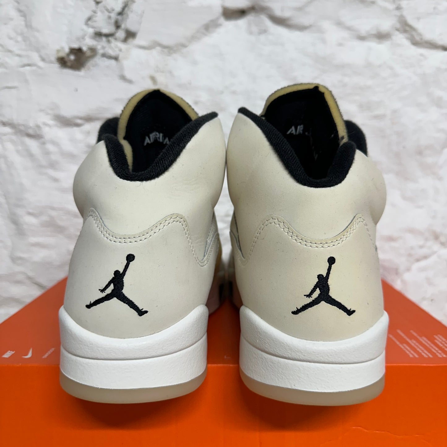 Air Jordan 5 Sail Sz 10