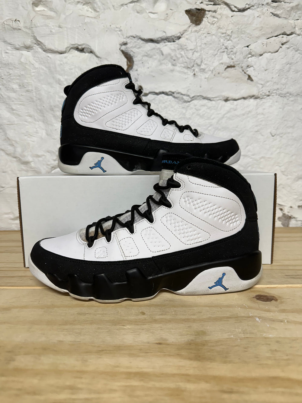 Air Jordan 9 University Blue Sz 8