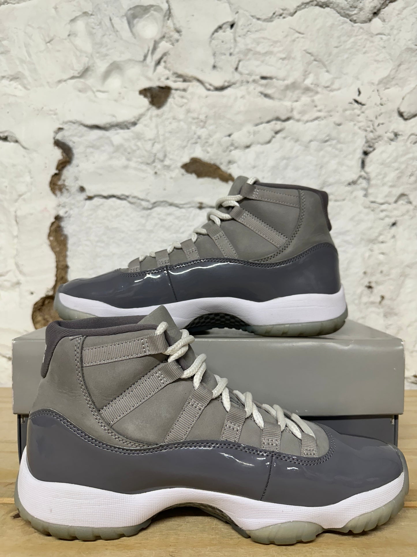 Air Jordan 11 High Cool Grey Sz 8