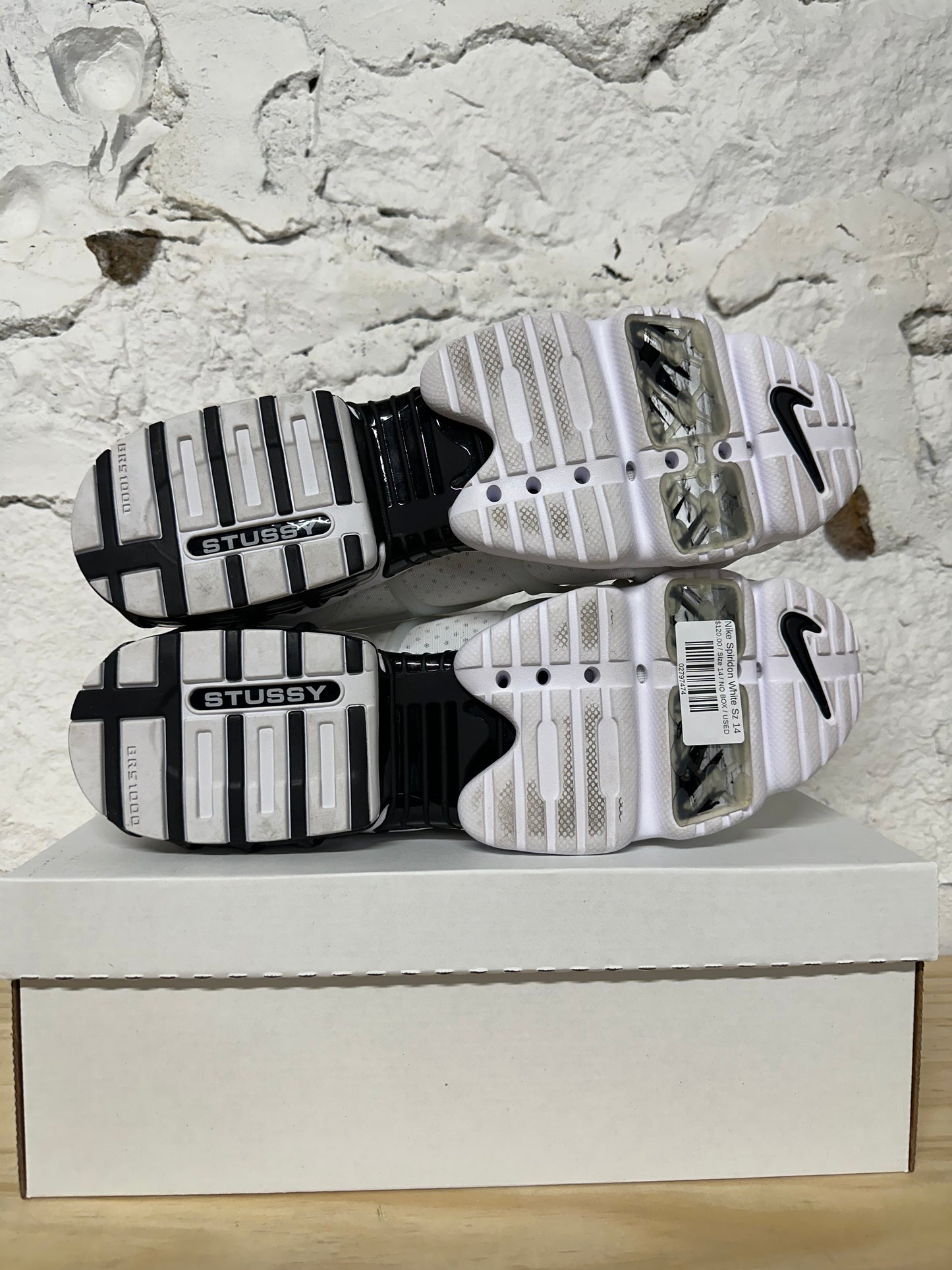 Nike Spiridon White Sz 14